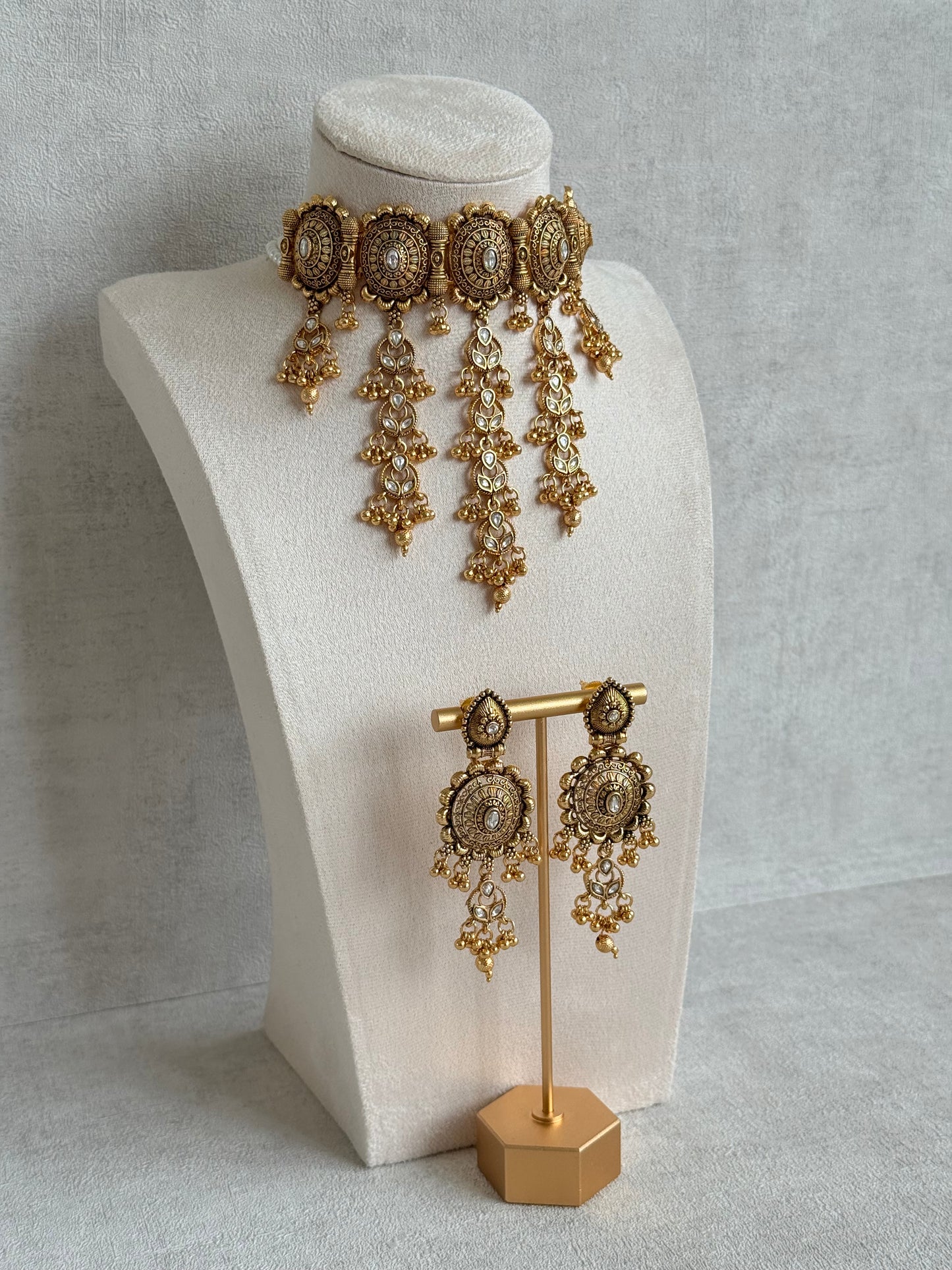 Ayura Designs Kabini Choker Set with Earrings – Gold Kundan Waterfall Choker with Ivory Pearls
