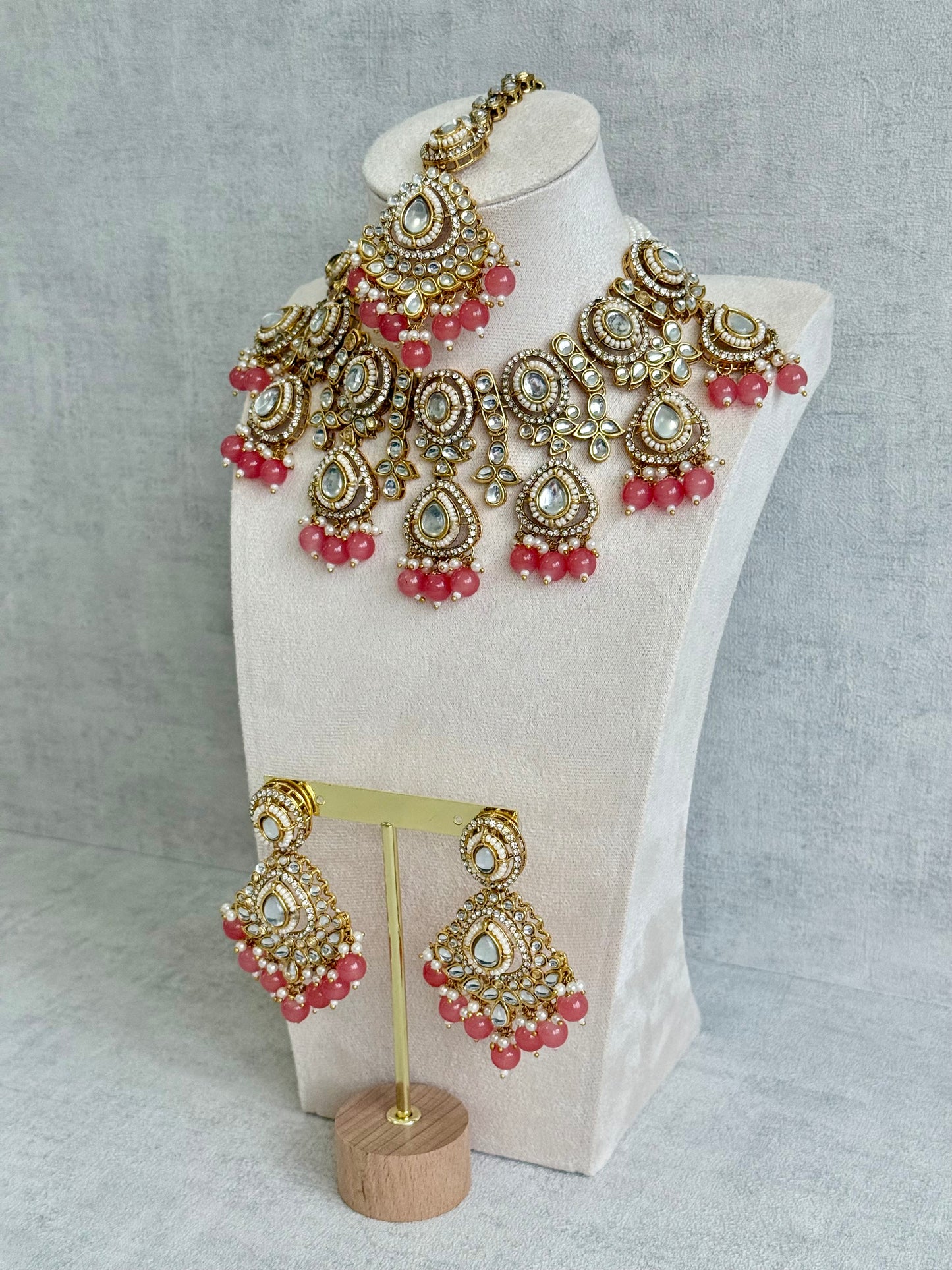 Ayura Designs Janvi Set with Necklace, Earrings & Tikka – Kundan Detailing, Peach Beads & Pearls Drops