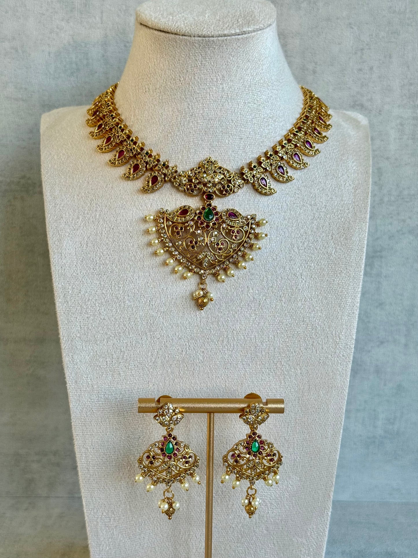 Ayura Designs Joya Set with Necklace, Earrings & Tikka – Kundan Detailing, Pink & Green Stones with Pearl Drops