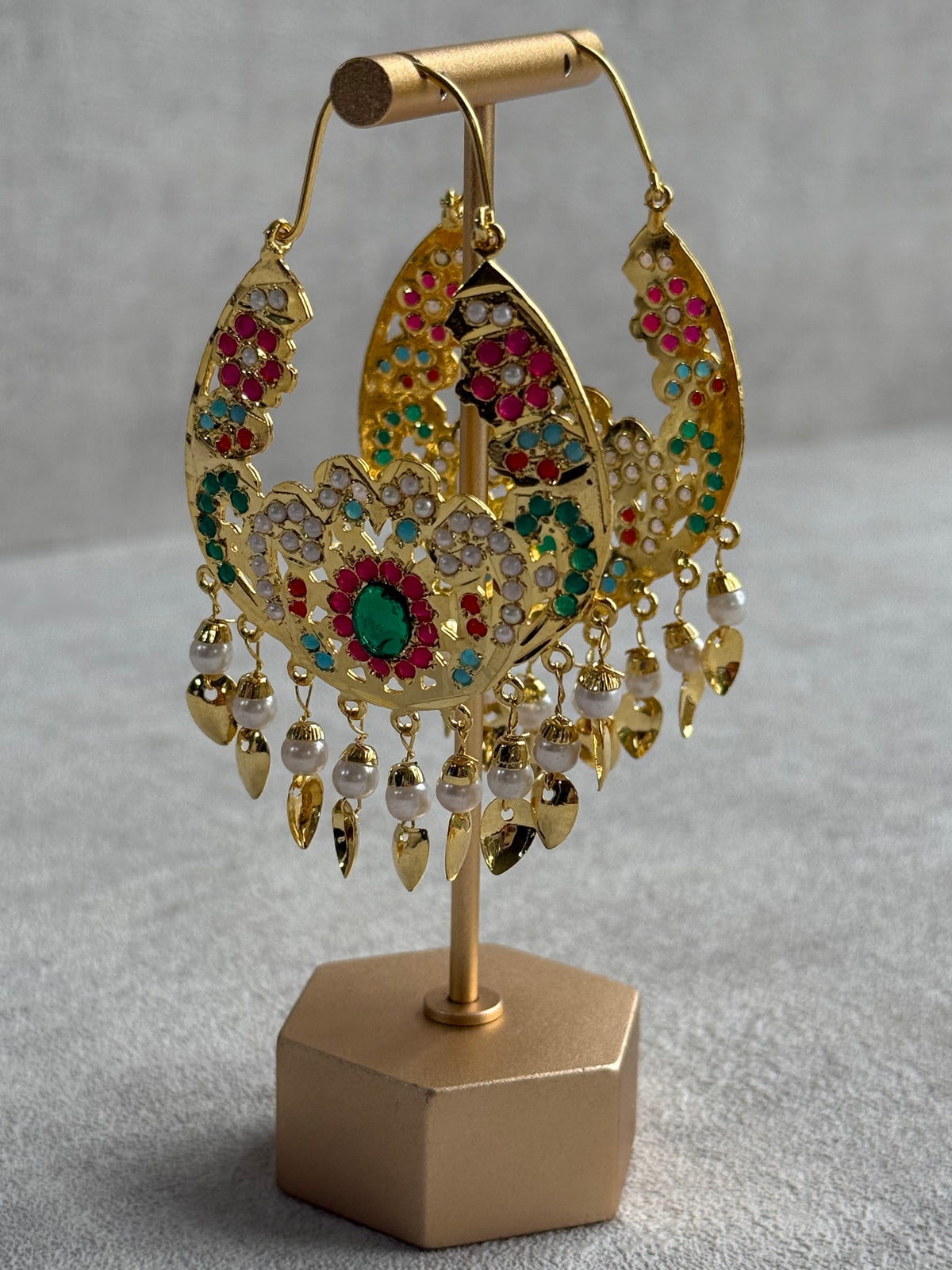 Ayura Designs Nimrat Balis – Emerald Green & Multicolour Stones, Ivory Pearl Beads & Pippal Patti, Gold Finish