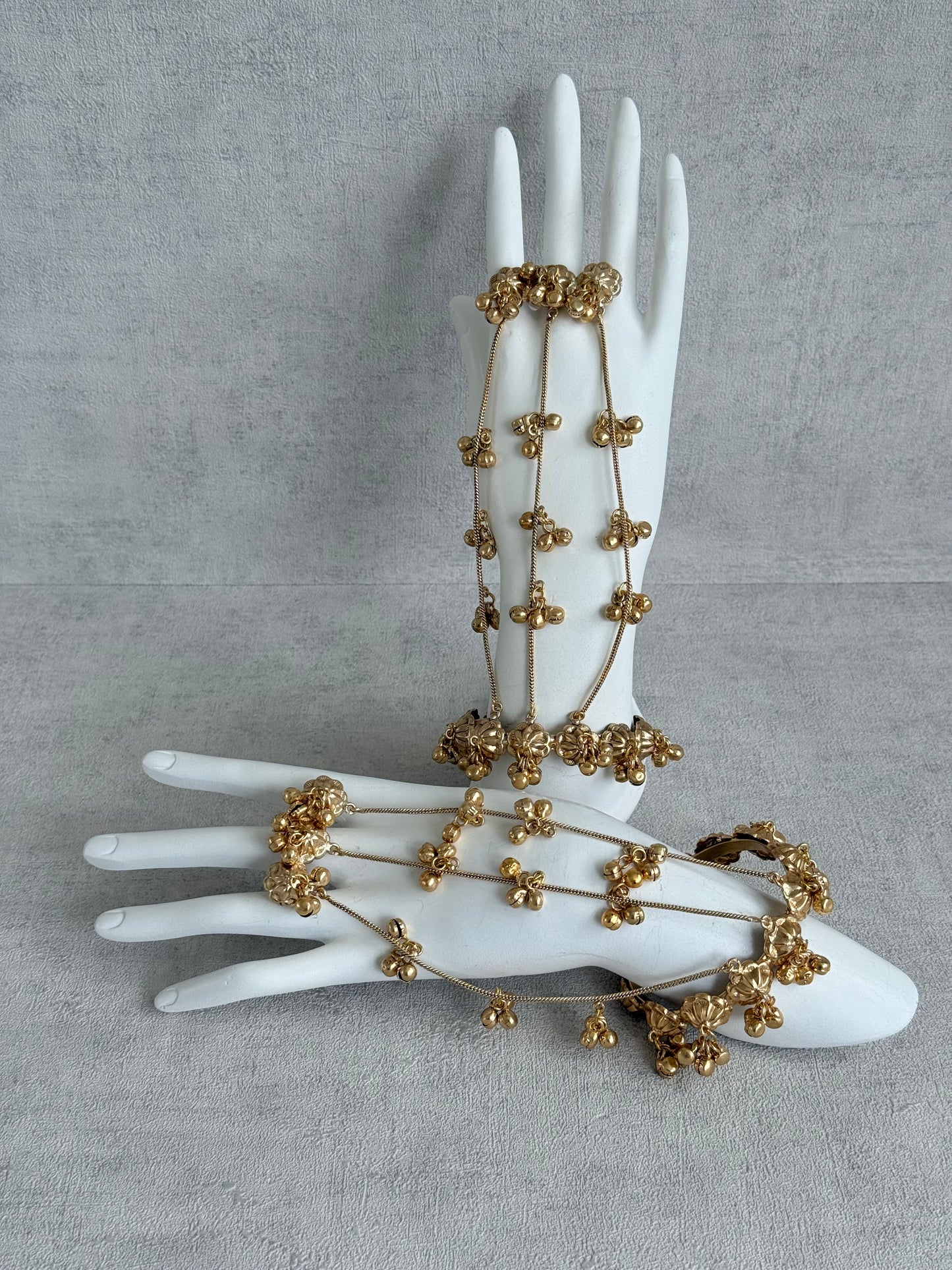 Ayura Designs Hejal Haathphool Set of 2 – Three Finger Style Hand Harness with Ghungroo Detailing & Gold Finish