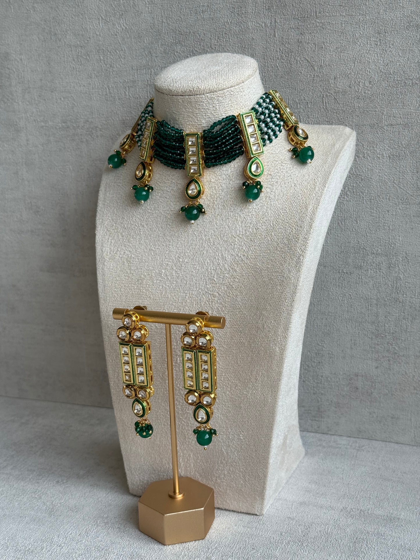 Ayura Designs Taanvi Choker Set – Emerald Green Beaded Choker & Earrings with Kundan Panels, Gold Finish & Drop Detailing