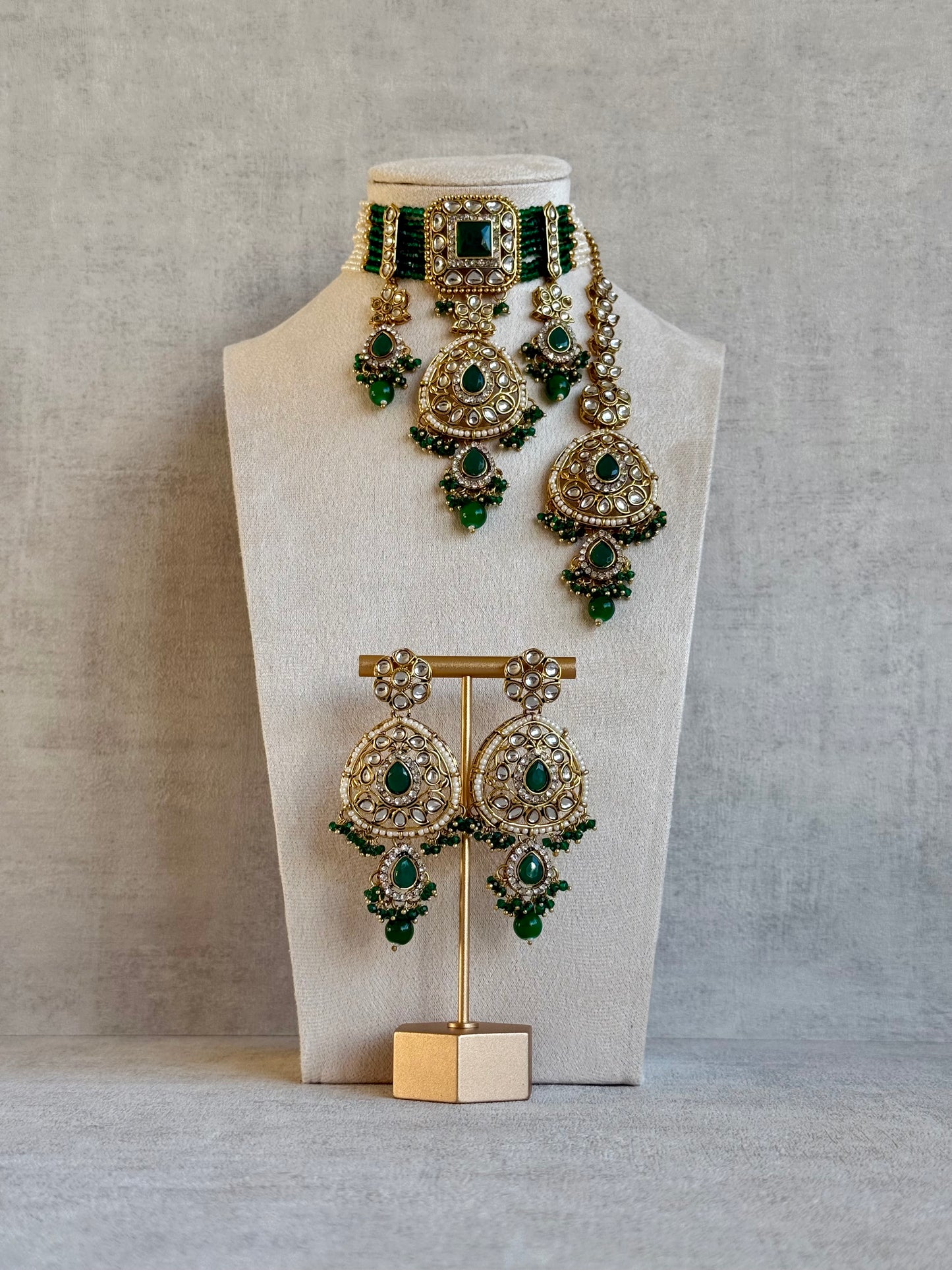 Ayura Designs Zarmeen Choker Set with Earrings & Tikka – Mirror-Cut Stones, Antique Gold Finish and Emerald Green Beads