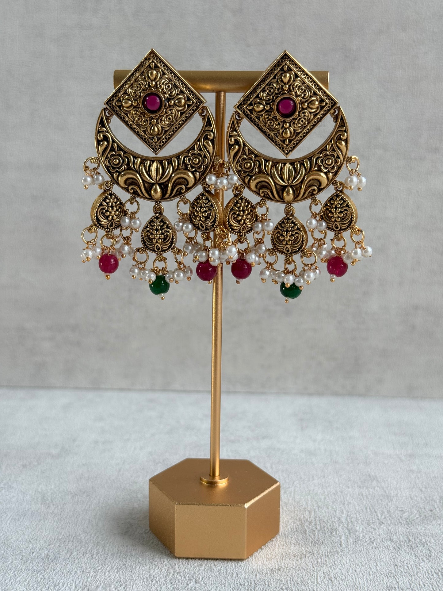 Ayura Designs Samera Choker Set with Earrings & Tikka – Rani Pink & Emerald Green Beads, Pearl Detailing, Green Centre Stone, Floral Motifs & Antique Gold Finish