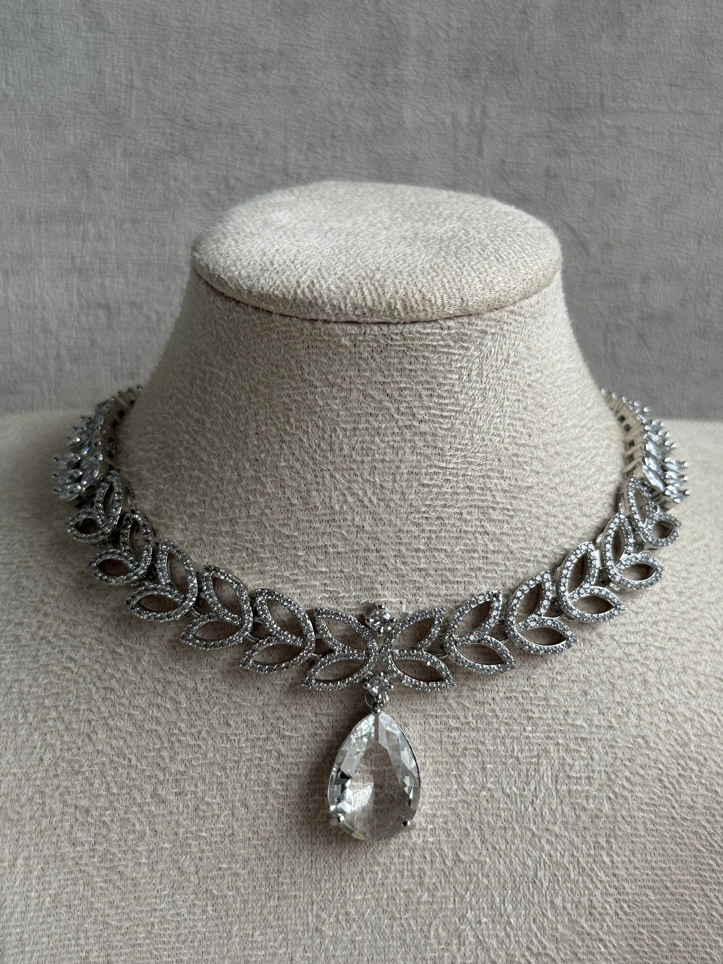 Ayura Designs Anastasia Set – Silver Necklace & Earrings with Teardrop Crystals & Leaf Motif Design