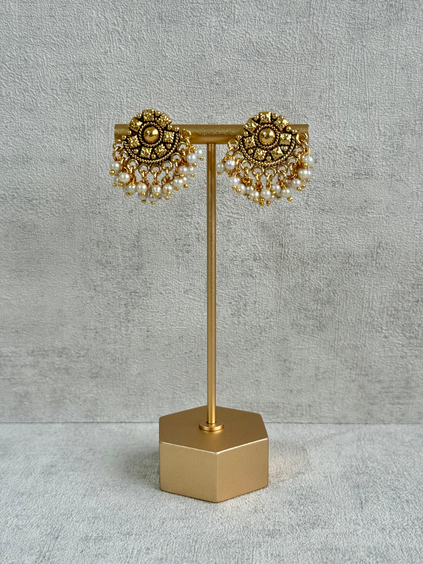 Ayura Designs Ranya Set – Antique Gold Necklace with Stud Earrings & Pearl Detailing