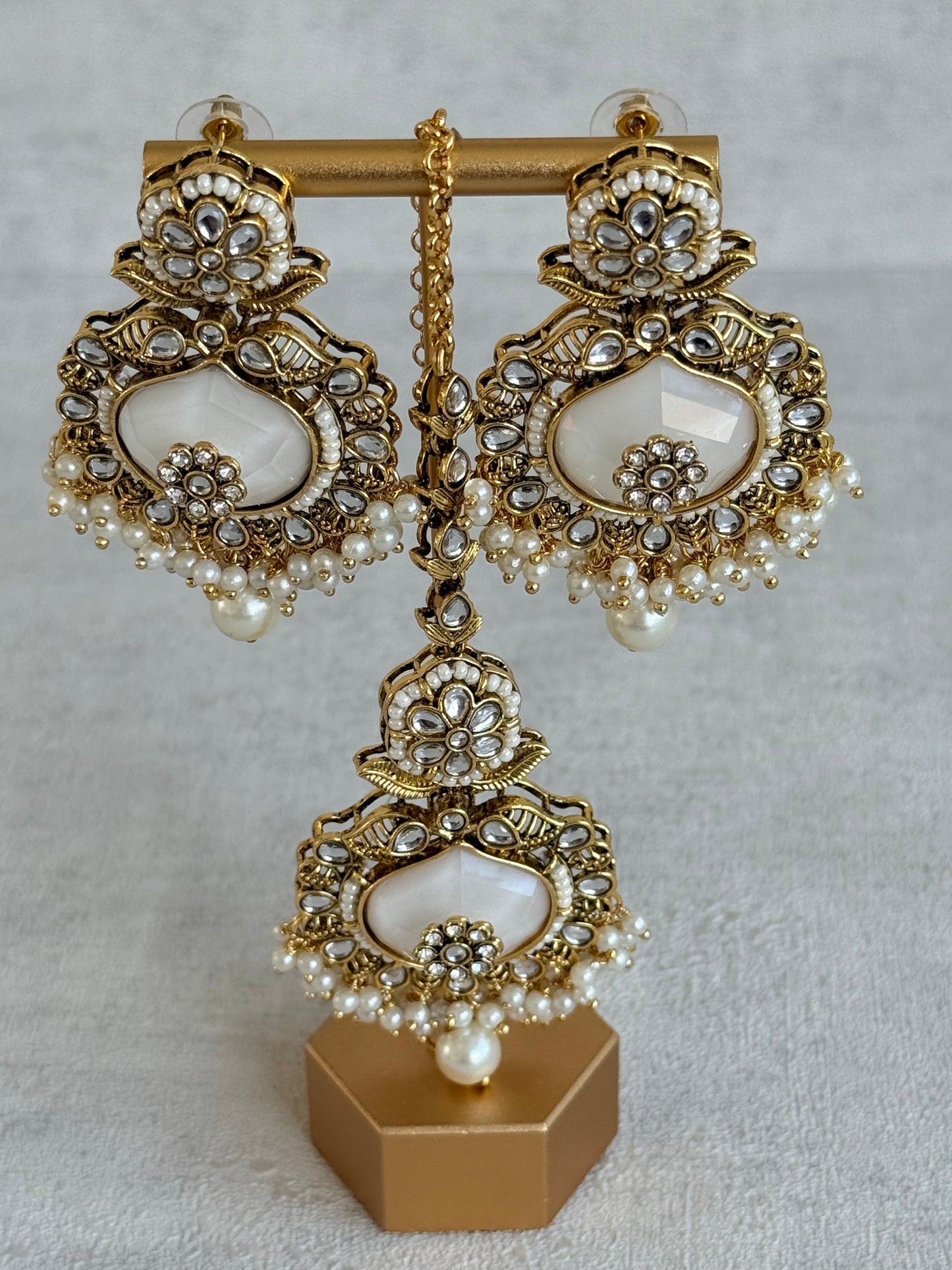 Ayura Designs Asra Tikka Set with Earrings – Ivory Stone, Kundan & Pearl Detailing