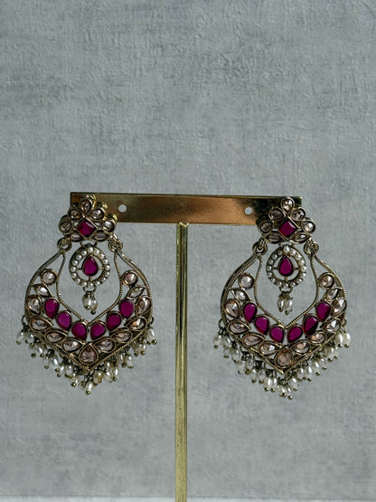 Ayura Designs Damini Tikka Set – Mirror-Cut Kundan Earrings & Tikka with Pink Enamel and Pearl Detailing