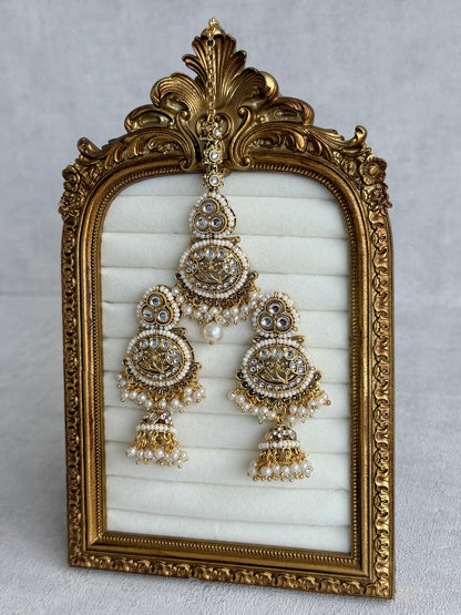 Ayura Designs Krisha Tikka Set with Earrings – Kundan Floral Design & Pearl Jhumkis