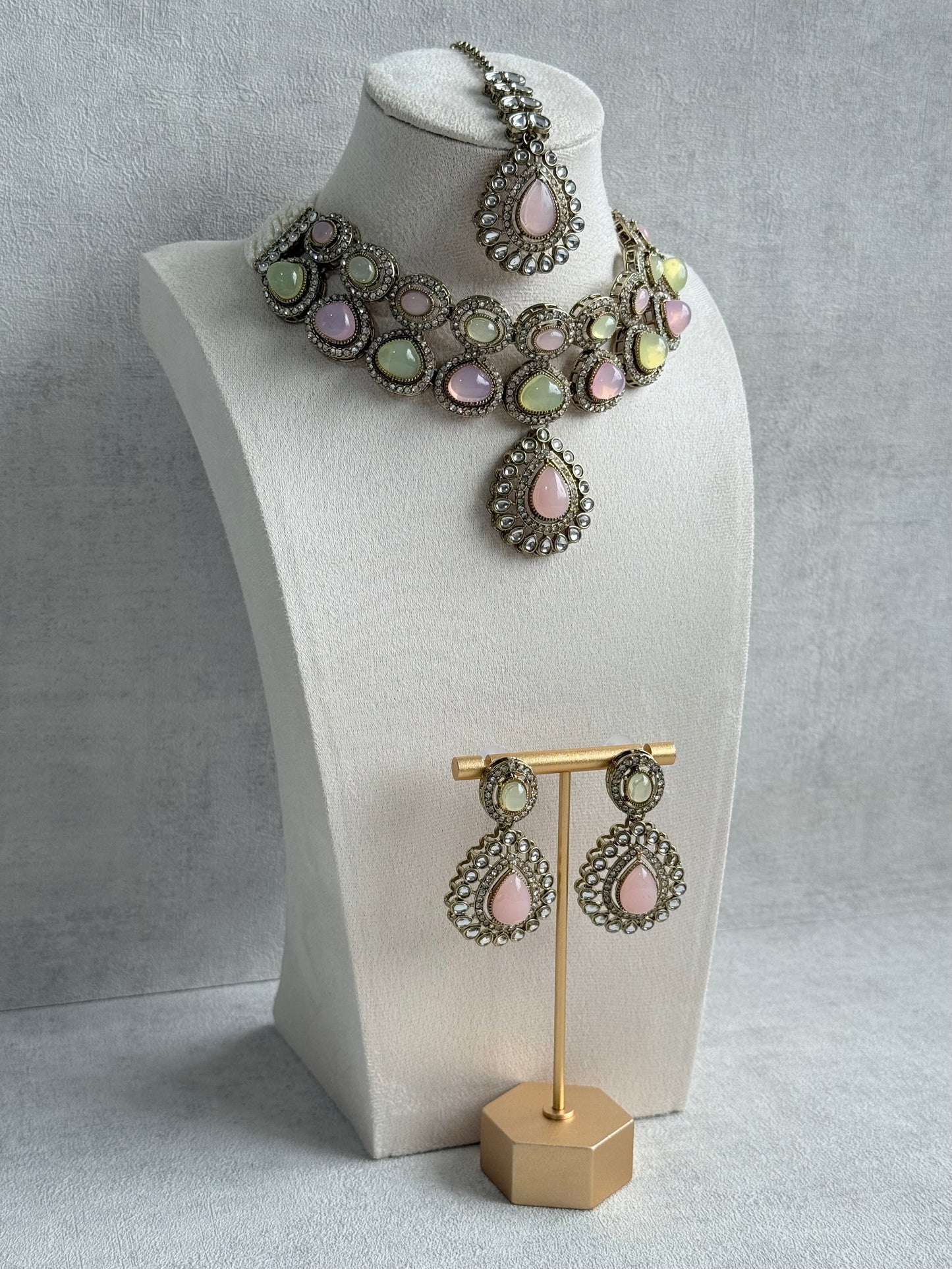 Ayura Designs Tamara Set with Necklace, Earrings & Tikka – Blush Pink & Pistachio Green Stones with Kundan Detailing in Antique Gold Finish