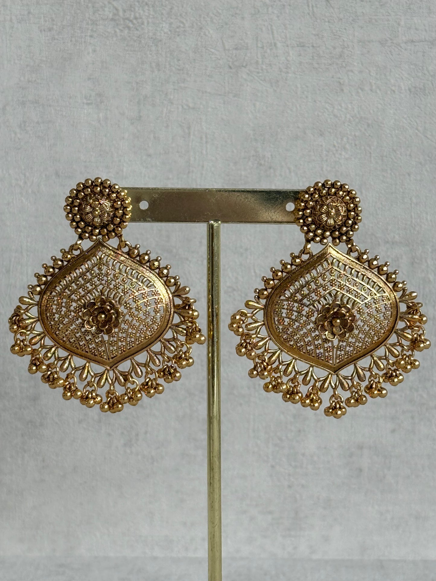 Ayura Designs Sahira Choker Set with Earrings & Tikka – Gold Engraved Choker with Floral Pendant & Ghungroo Detailing
