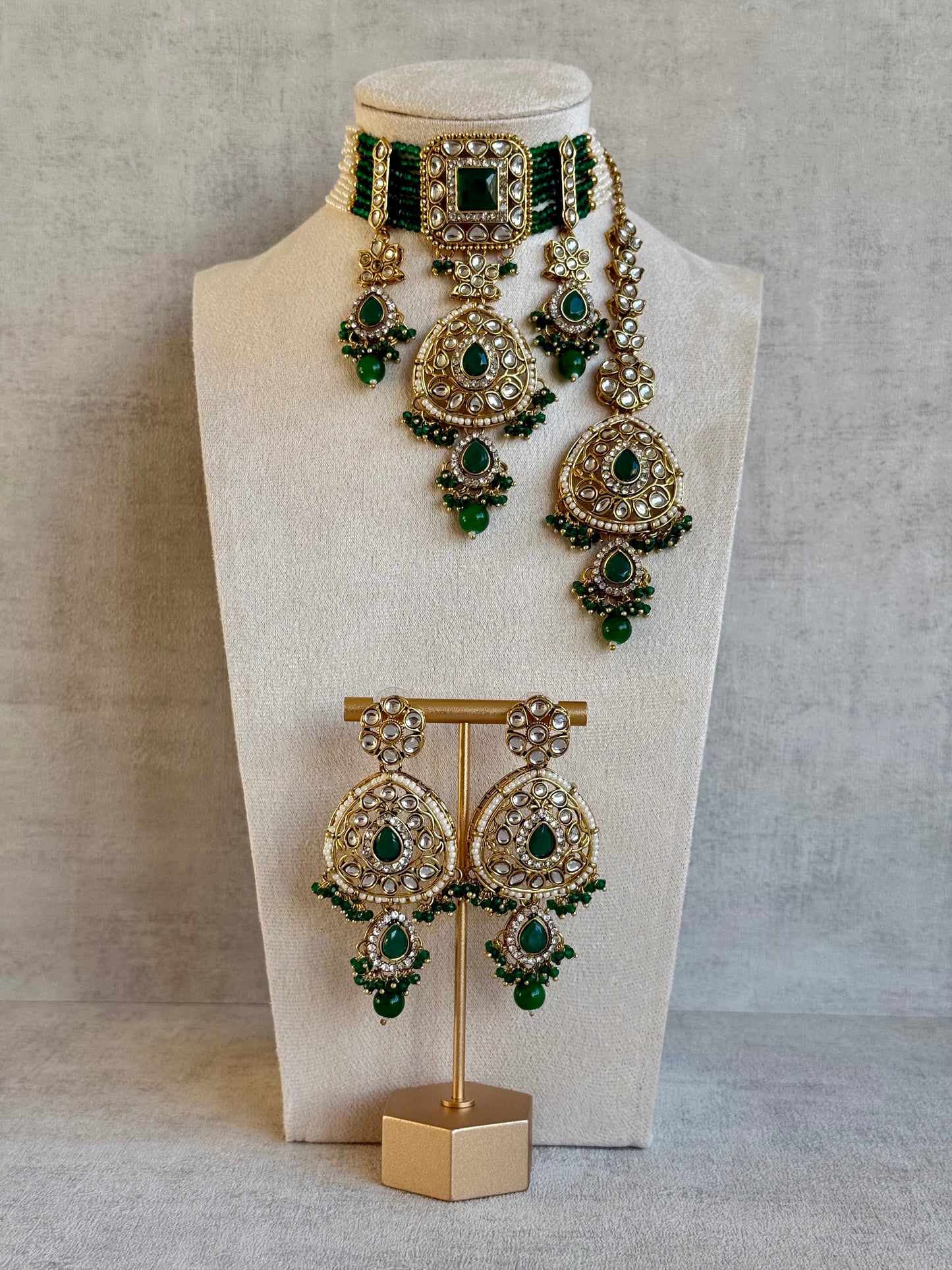 Ayura Designs Zarmeen Choker Set with Earrings & Tikka – Mirror-Cut Stones, Antique Gold Finish and Emerald Green Beads