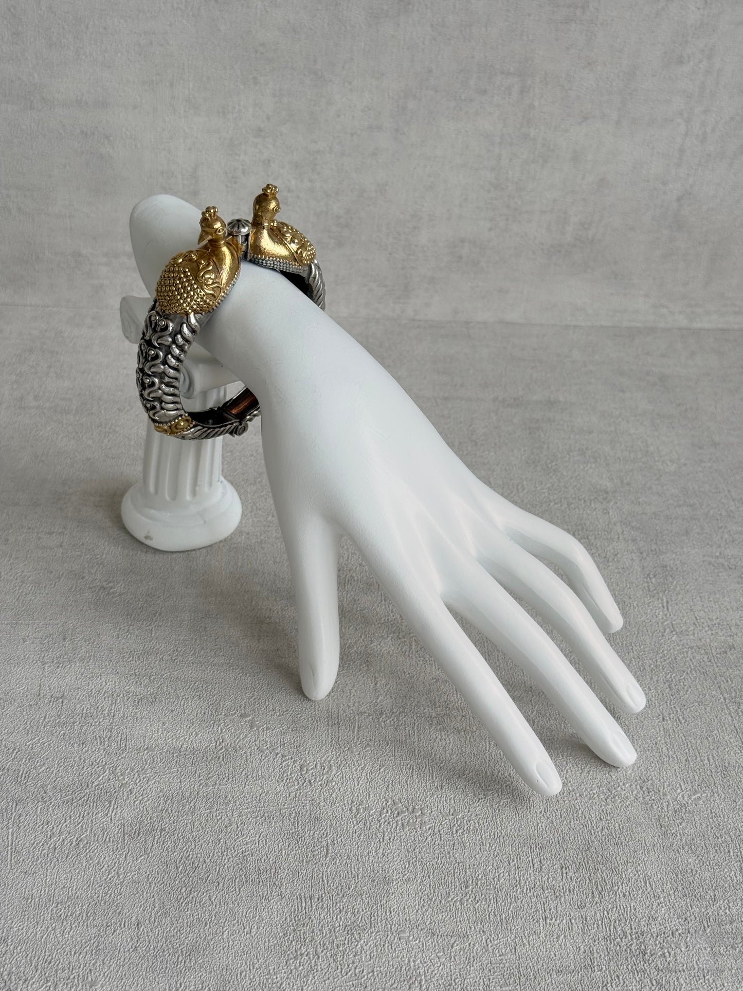 Ayura Designs Aayra Peacock Kangan Bracelet – Dual Tone Twin Peacock Design with Bird Motif Detailing