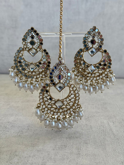 Ayura Designs Dilkash Tikka Set with Earrings – Kundan, Mirror Work & Pearls