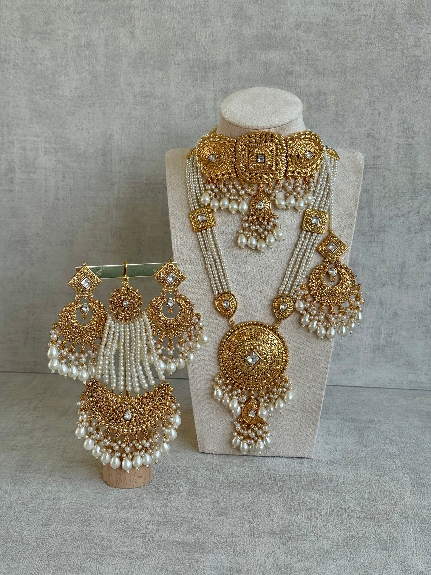 Ayura Designs Mannat Bridal Set with Choker, Haar, Earrings, Tikka & Passa – Ivory Pearls & Antique Gold Finish