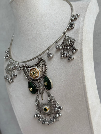 Ayura Designs Jiyana Collar Necklace Set – Emerald Green Carved Teardrop Stones & Oxidised Silver Finish