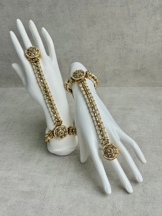 Ayura Designs Mirana Haathphool – Kundan Hand Harness with Pearl Detailing in Antique Gold Finish