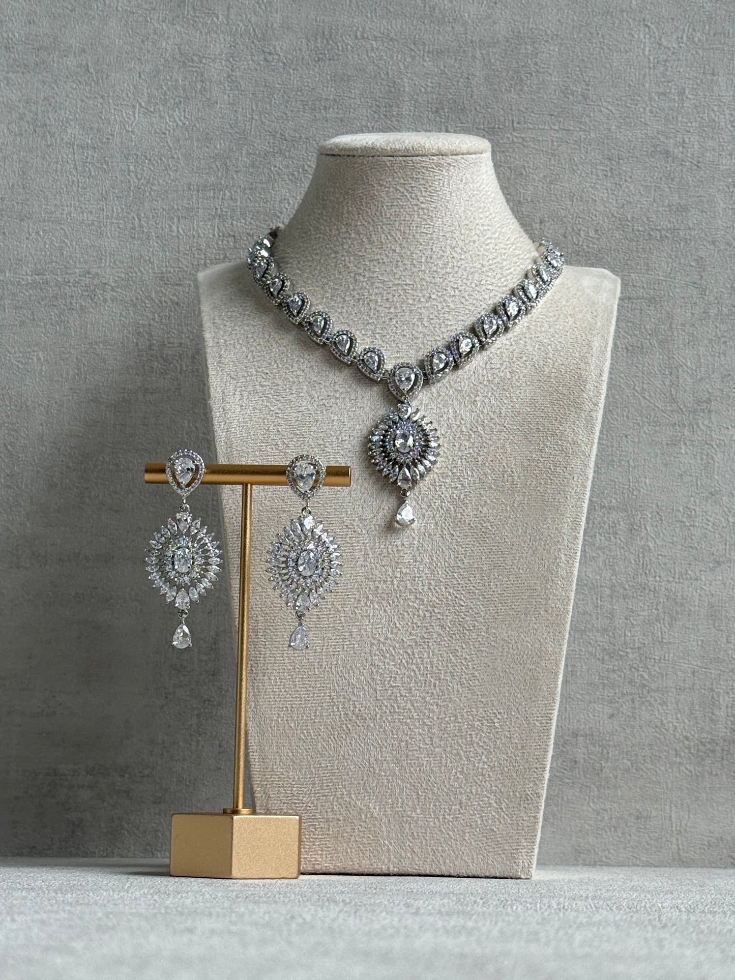 Ayura Designs Bella Set – Silver Necklace & Earrings with Teardrop Moissanite Stones & Radiant Halo Design
