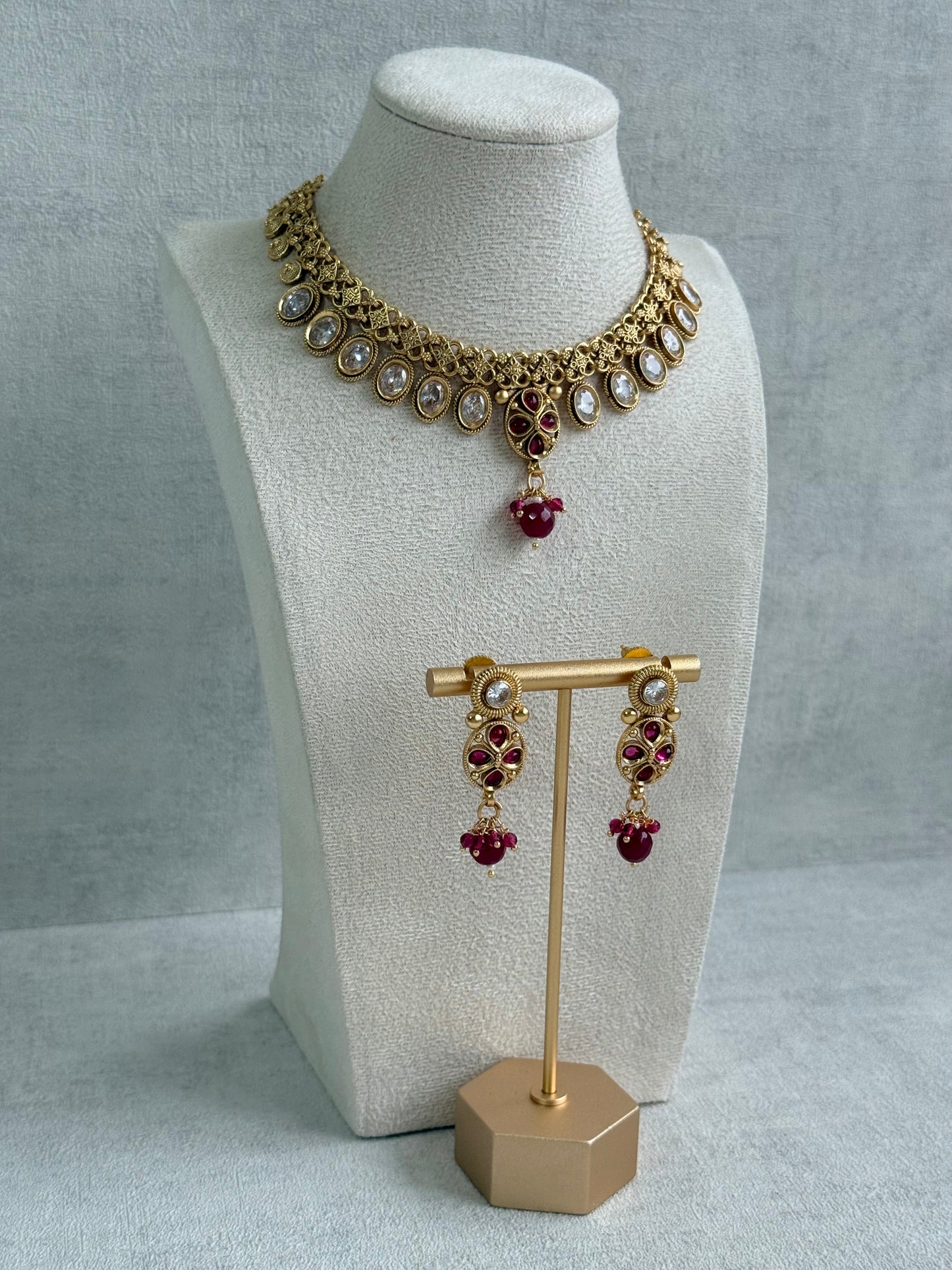 Ayura Designs Perniya Set with Necklace & Earrings – Mirror-Cut Stones with Rani Pink Accents in Antique Gold Finish