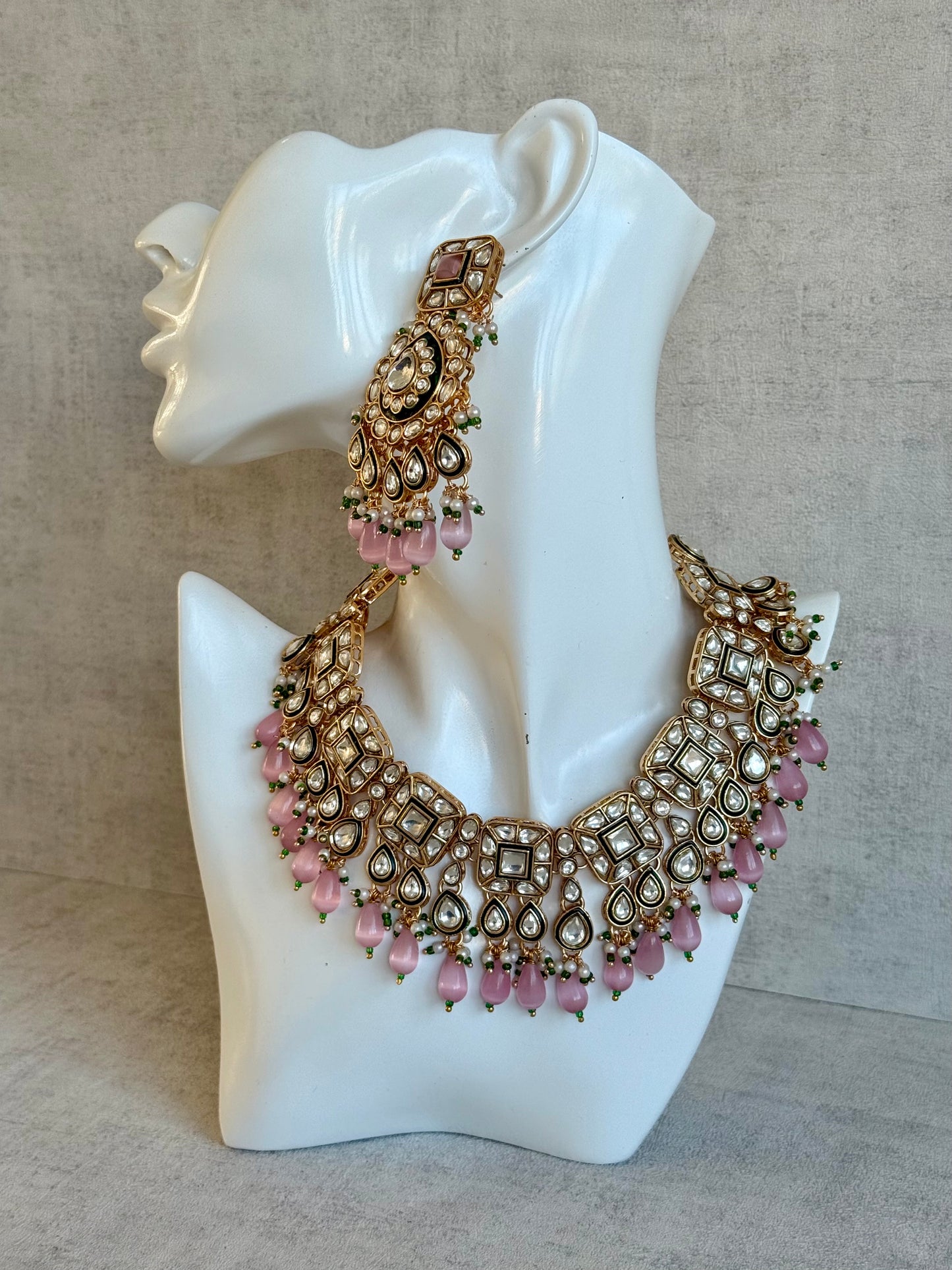 Ayura Designs Ishrat Set with Necklace, Earrings & Tikka – Kundan Detailing, Pearl Drops & Blush Pink Beads