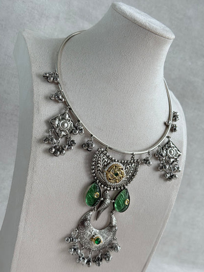 Ayura Designs Jiyana Collar Necklace Set – Leaf Green Carved Teardrop Stones & Oxidised Silver Finish