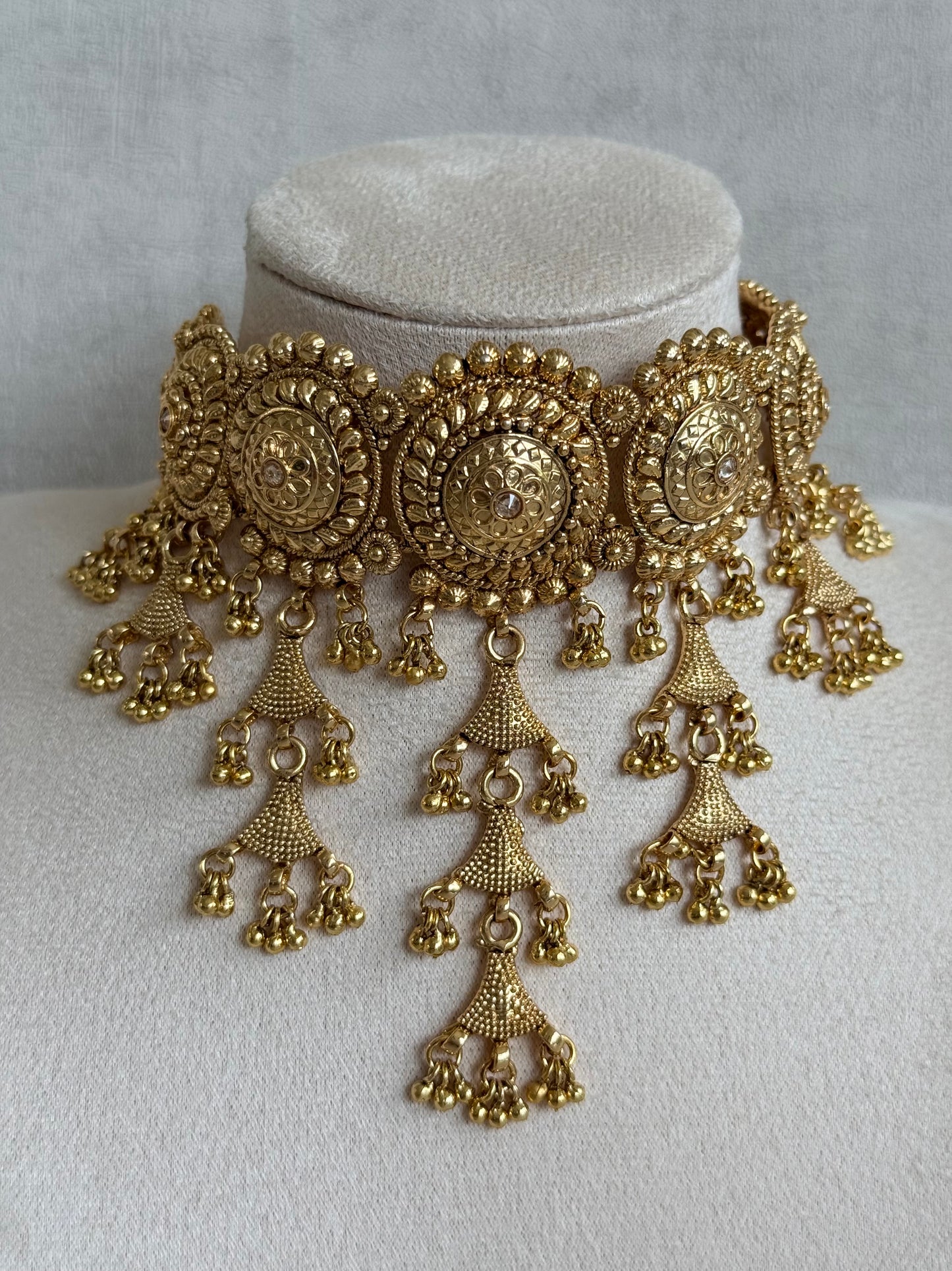 Ayura Designs Farzeena Choker Set with Earrings & Tikka – Traditional Gold Tone Waterfall Jewellery Set with Ghungroo Detailing