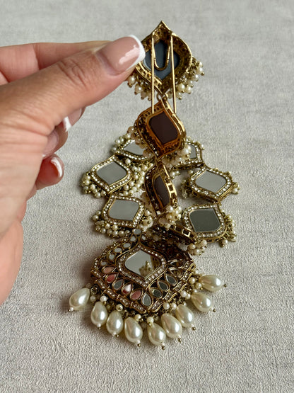 Ayura Designs Sheesh Parandi – Mirror-Cut Panels with Pearl Clusters & Antique Gold Finish