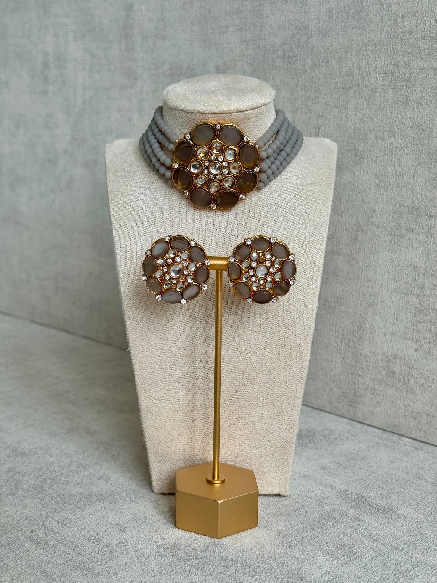 Ayura Designs Yasmin Kundan Choker Set with Studs – Slate Grey Beads & Mirror-Cut Stones