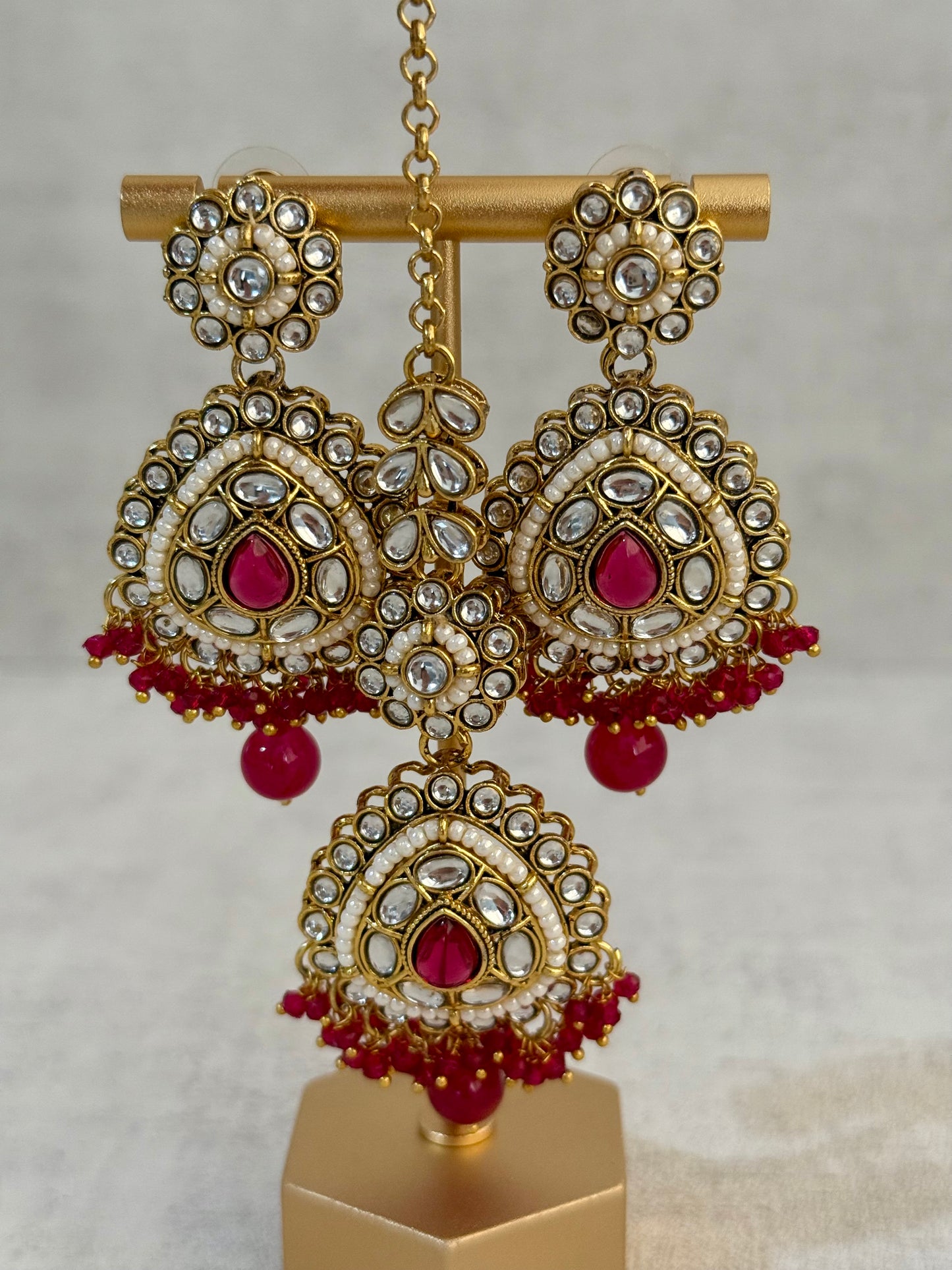 Ayura Designs Tehreem Set with Necklace, Earrings & Tikka – Mirror-Cut Stones, Fuchsia Beads & Antique Gold Finish