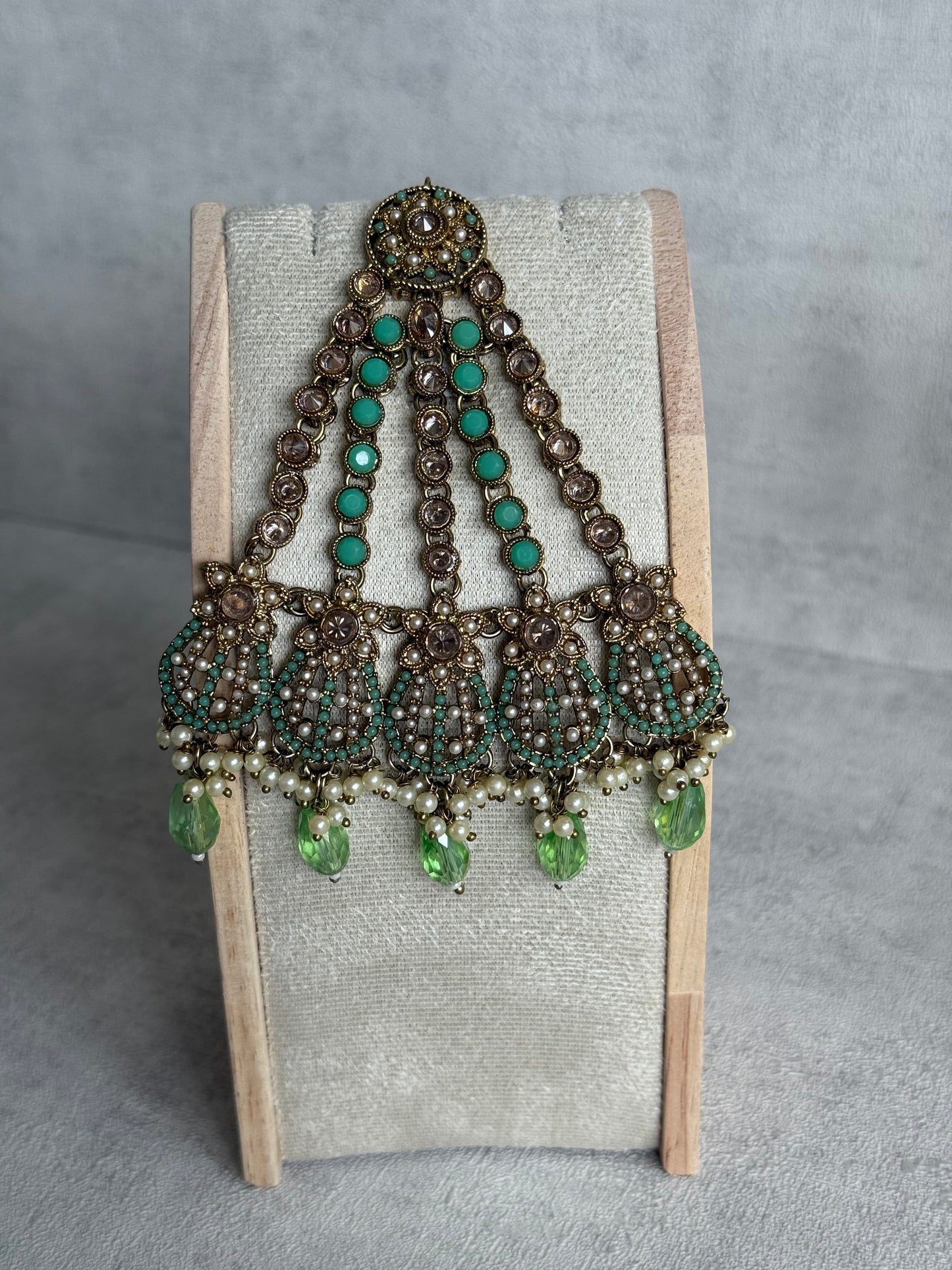 Ayura Designs Gaya Tikka Set with Earrings, Tikka & Sahara – Antique Gold with Pistachio Green Beads, Pearls & Mirror-Cut Stones