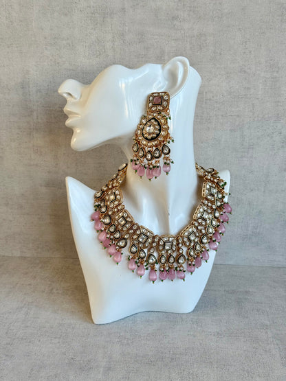 Ayura Designs Ishrat Set with Necklace, Earrings & Tikka – Kundan Detailing, Pearl Drops & Blush Pink Beads