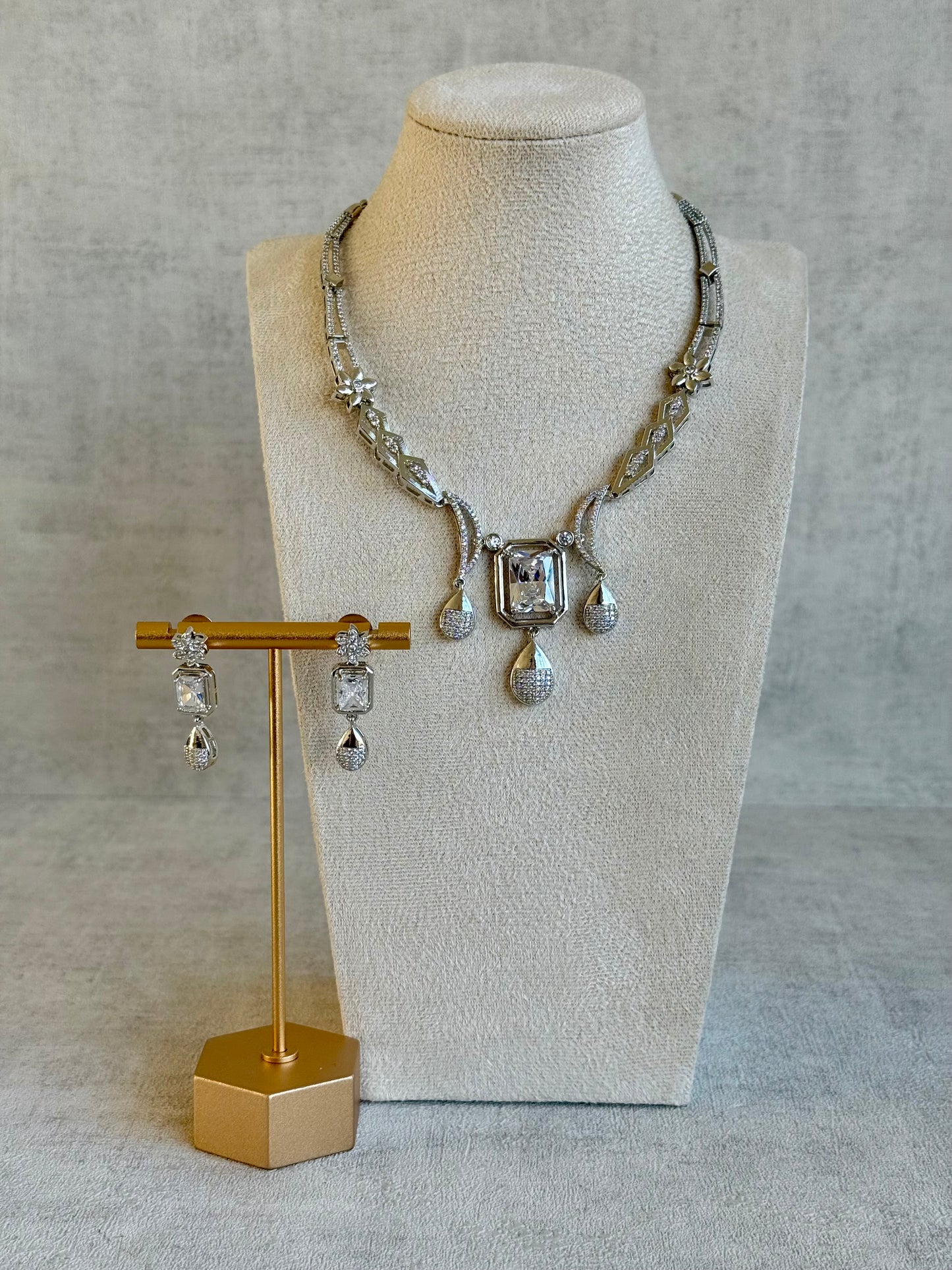 Ayura Designs Estrella Set with Necklace & Earrings – Silver Finish, Moissanite-Inspired Stones and Teardrop Charms