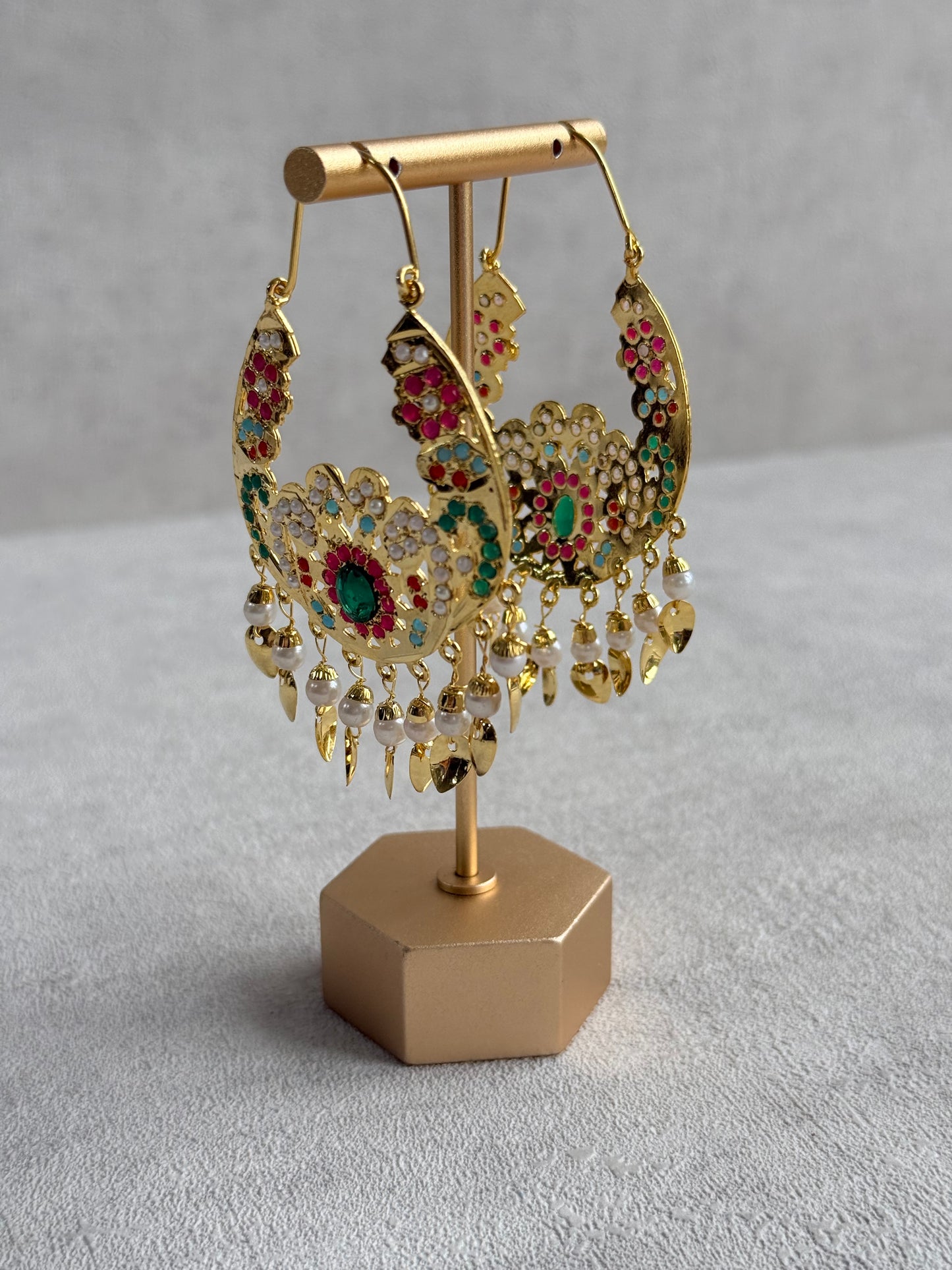 Ayura Designs Nimrat Balis – Emerald Green & Multicolour Stones, Ivory Pearl Beads & Pippal Patti, Gold Finish