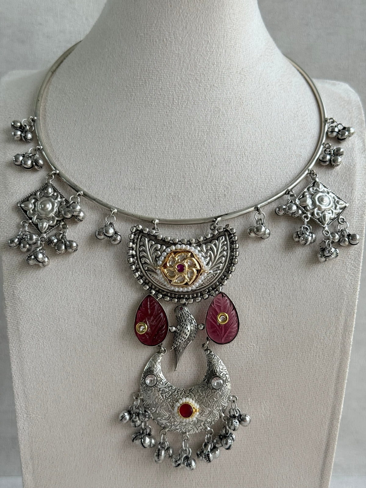 Ayura Designs Jiyana Collar Necklace Set – Rose Pink Carved Teardrop Stones & Oxidised Silver Finish