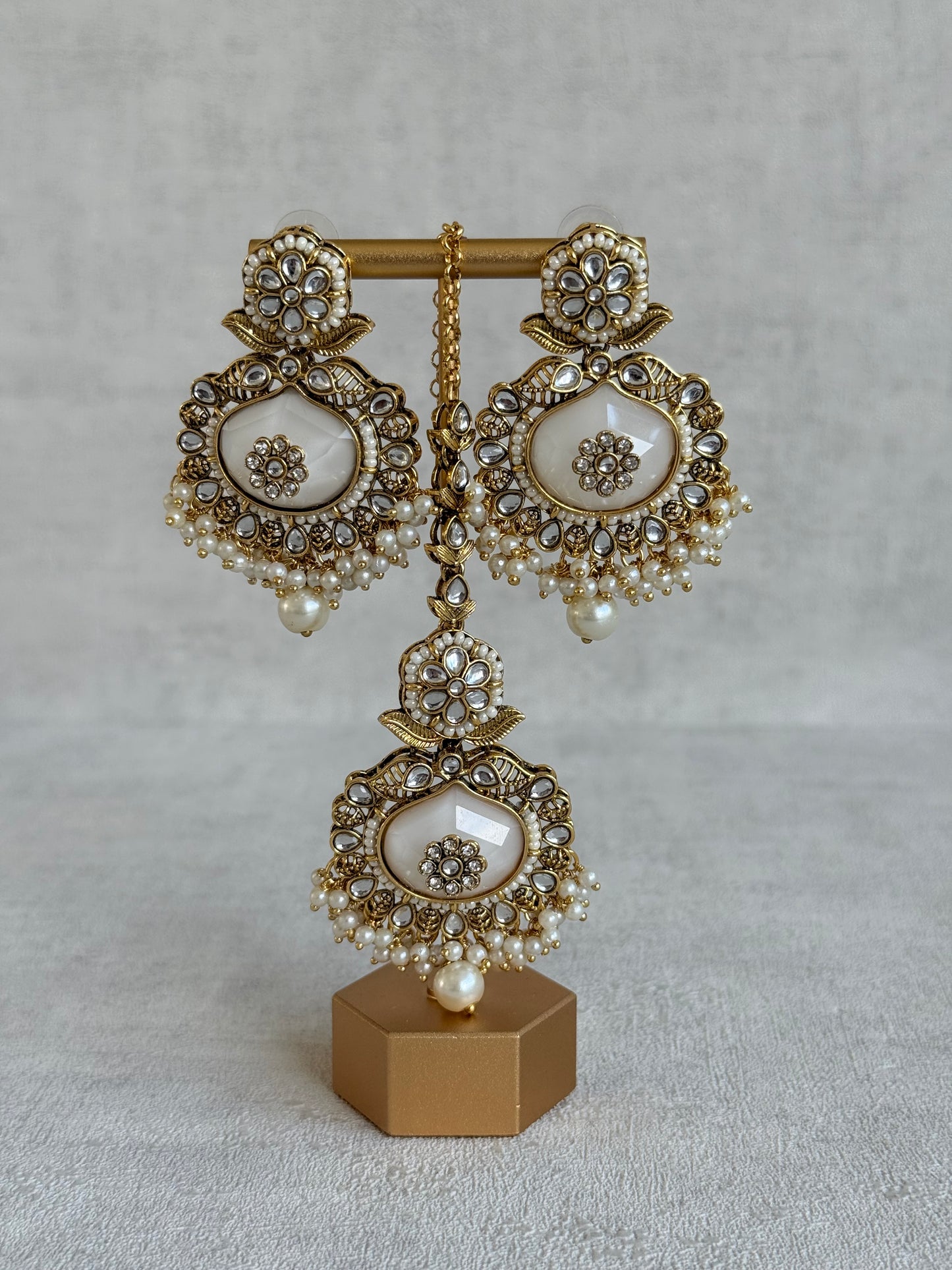 Ayura Designs Asra Tikka Set with Earrings – Ivory Stone, Kundan & Pearl Detailing