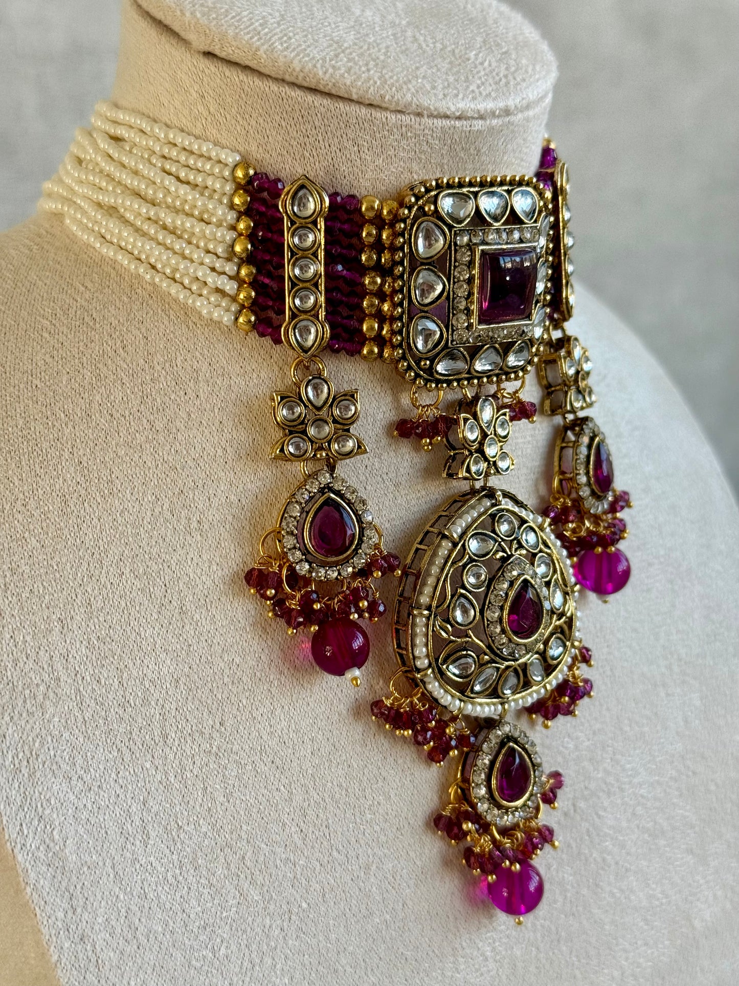 Ayura Designs Zarmeen Choker Set with Earrings & Tikka – Mirror-Cut Stones, Antique Gold Finish and Magenta Beads