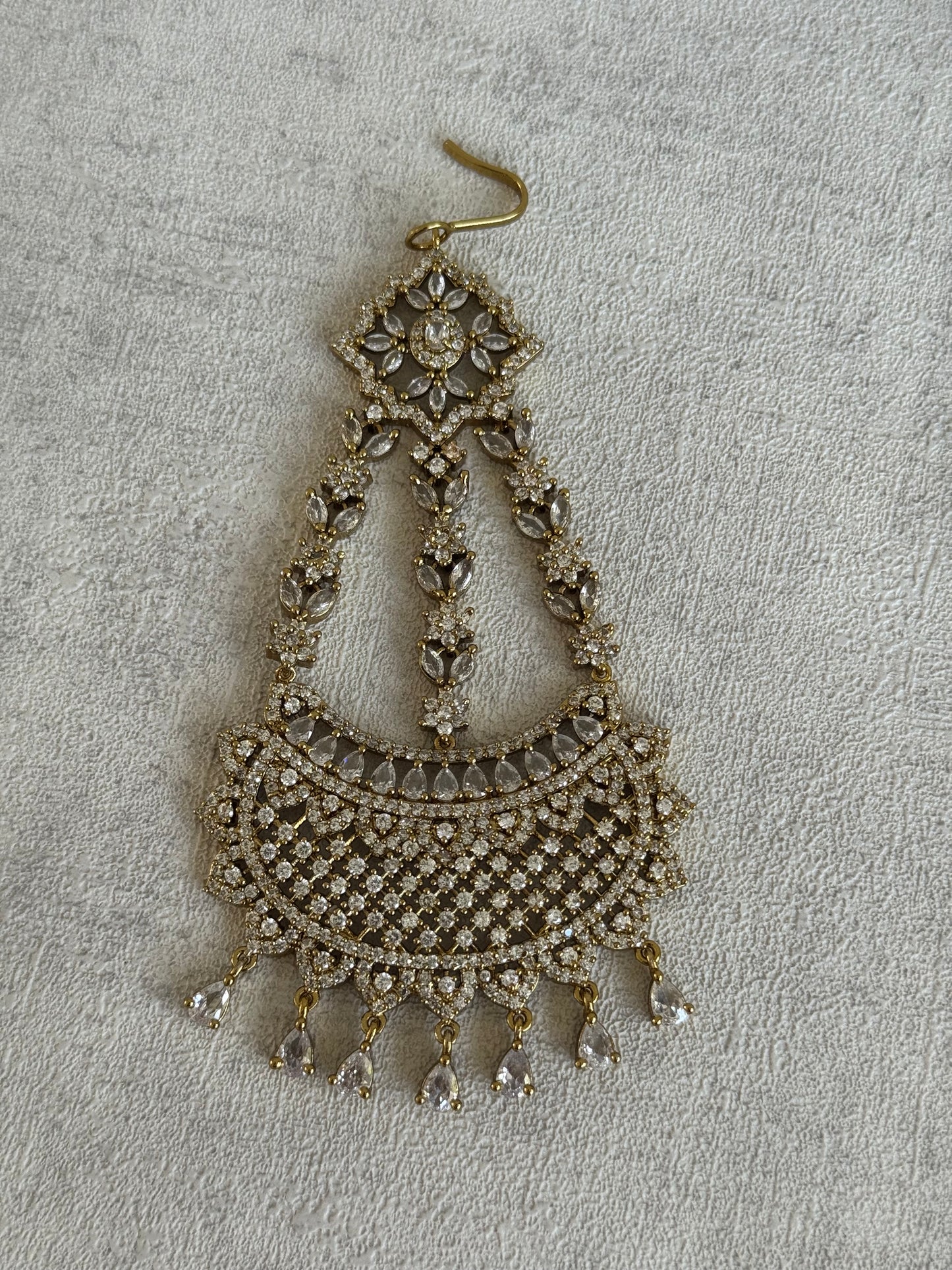 Ayura Designs Aya Jhoomar Passa – Mirror-Cut Stones with Antique Gold Detailing & Floral Motifs