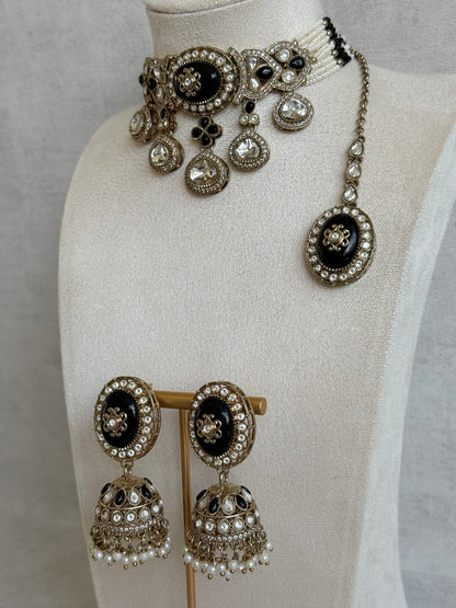 Ayura Designs Myra Choker Set with Earrings & Tikka – Black Kundan & Pearl Detailing