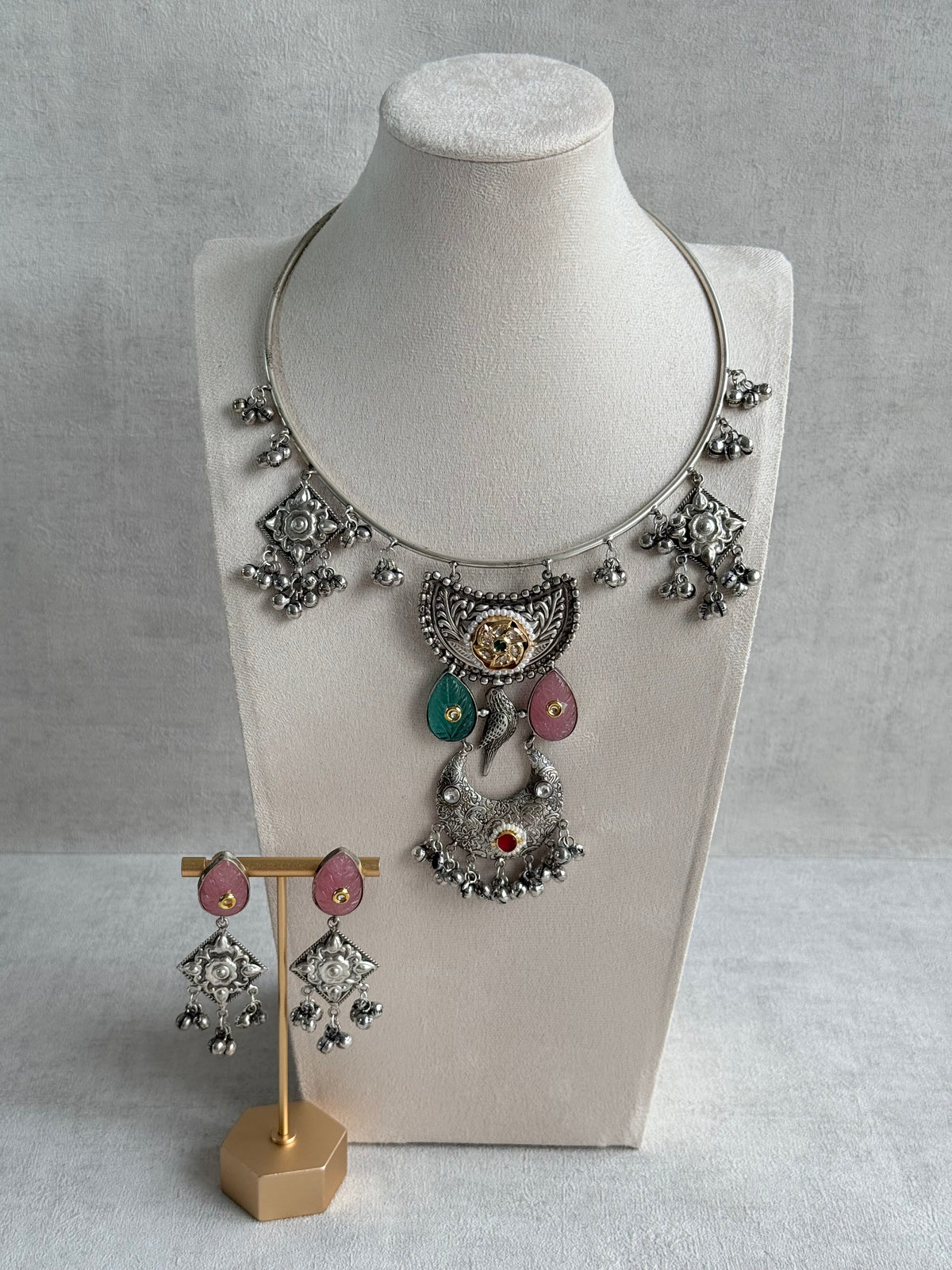 Ayura Designs Jiyana Collar Necklace Set – Blush Pink & Aqua Green Carved Teardrop Stones & Oxidised Silver Finish