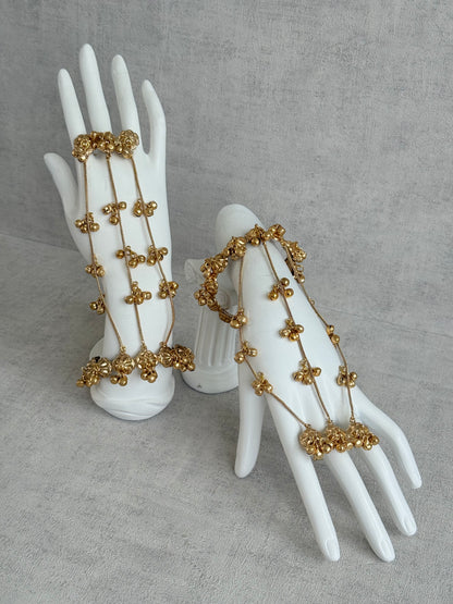 Ayura Designs Hejal Haathphool Set of 2 – Three Finger Style Hand Harness with Ghungroo Detailing & Gold Finish