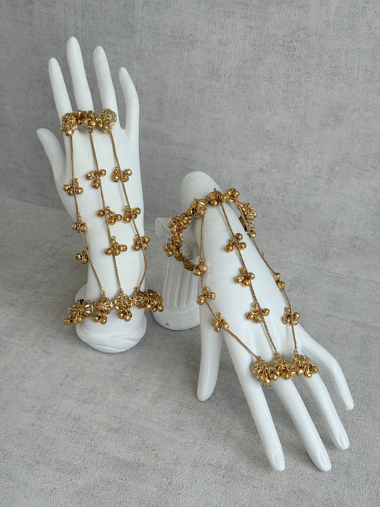 Ayura Designs Hejal Haathphool Set of 2 – Three Finger Style Hand Harness with Ghungroo Detailing & Gold Finish