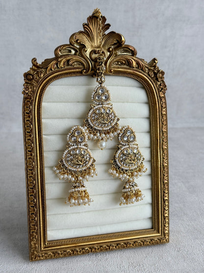 Ayura Designs Krisha Tikka Set with Earrings – Kundan Floral Design & Pearl Jhumkis