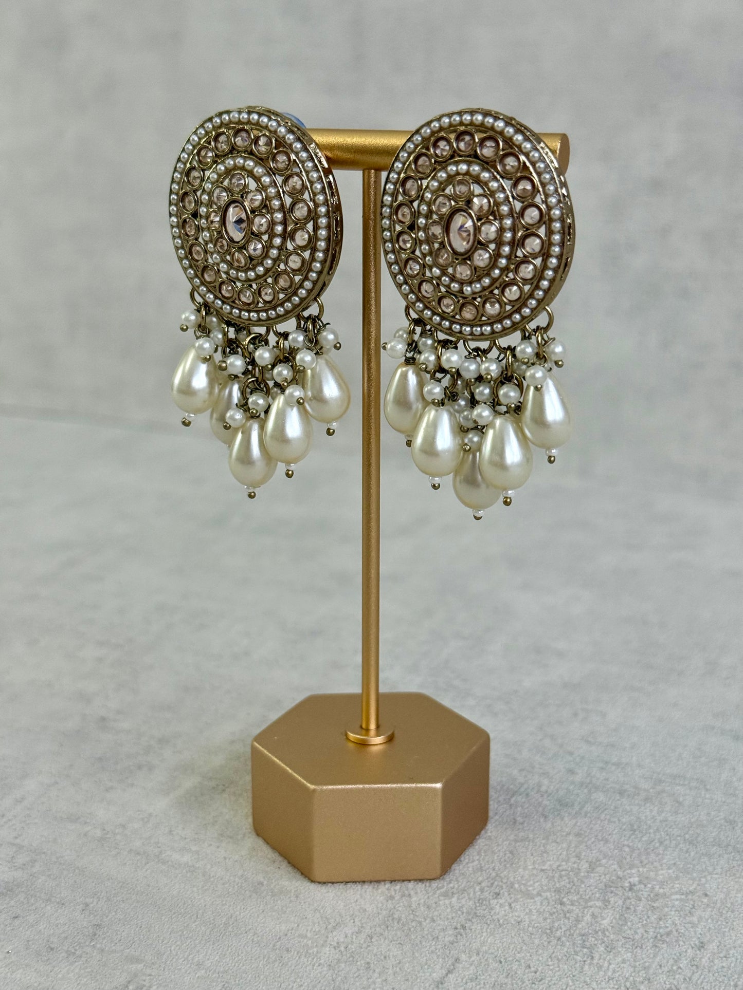 Ayura Designs Aynoor Bloom Circle Earrings – Antique Gold Finish with Mirror-Cut Stones & Pearl Drops