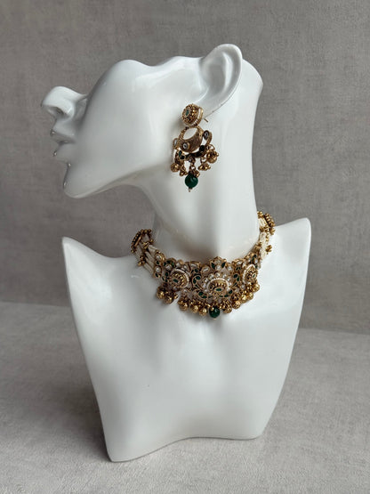 Ayura Designs Sufna Choker Set with Earrings – Emerald Green Stones, Pearl Strands & Kundan Detailing