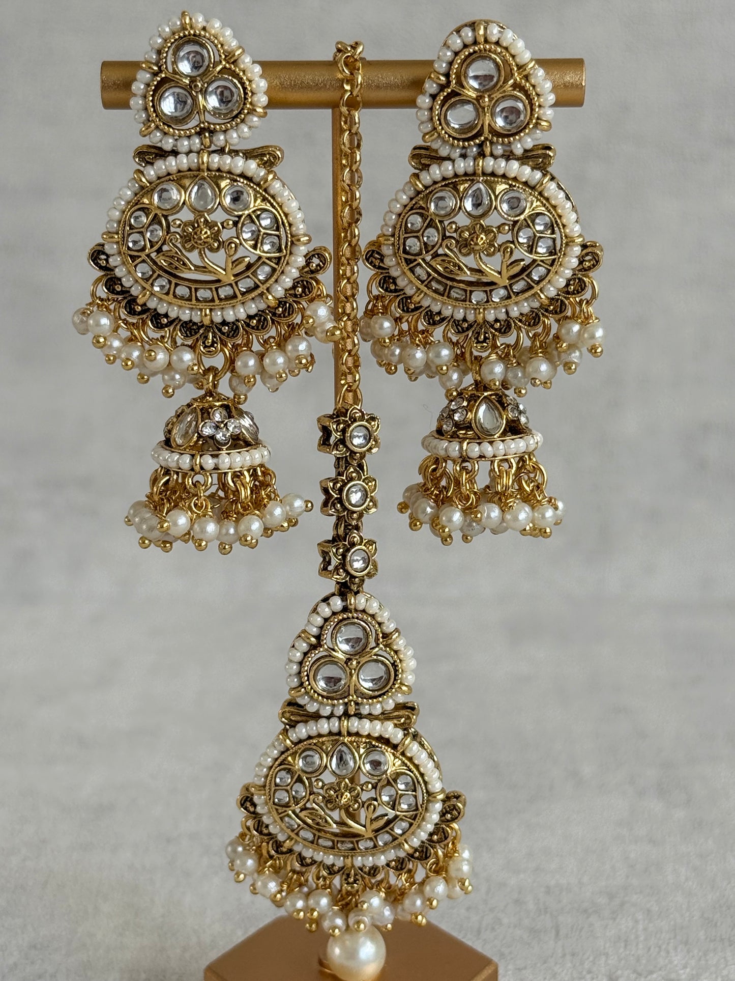 Ayura Designs Krisha Tikka Set with Earrings – Kundan Floral Design & Pearl Jhumkis