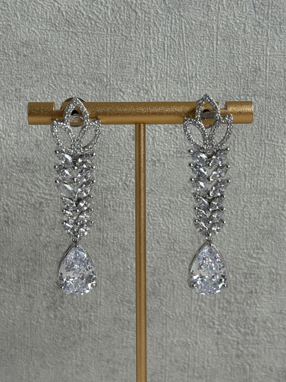 Ayura Designs Anastasia Set – Silver Necklace & Earrings with Teardrop Crystals & Leaf Motif Design