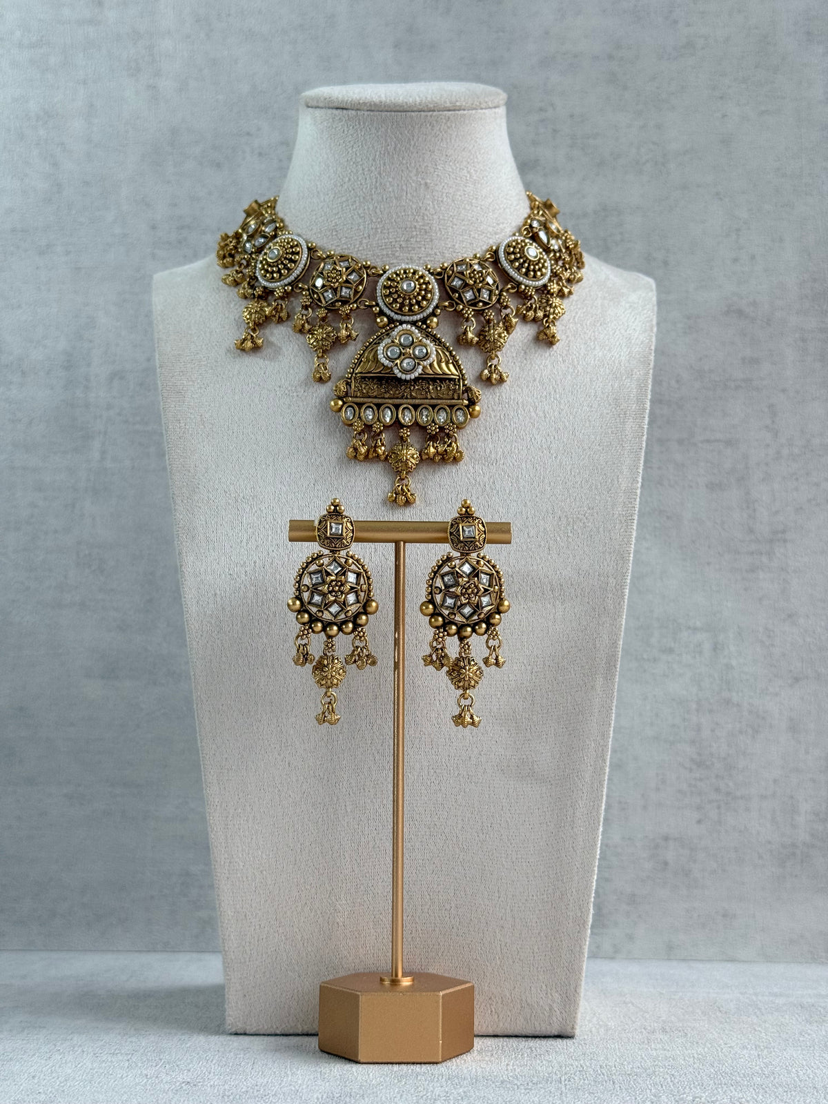 Ayura Designs Kriti Necklace Set with Earrings – Antique Gold Kundan Design with Ivory Pearls & Ghungroo Detailing
