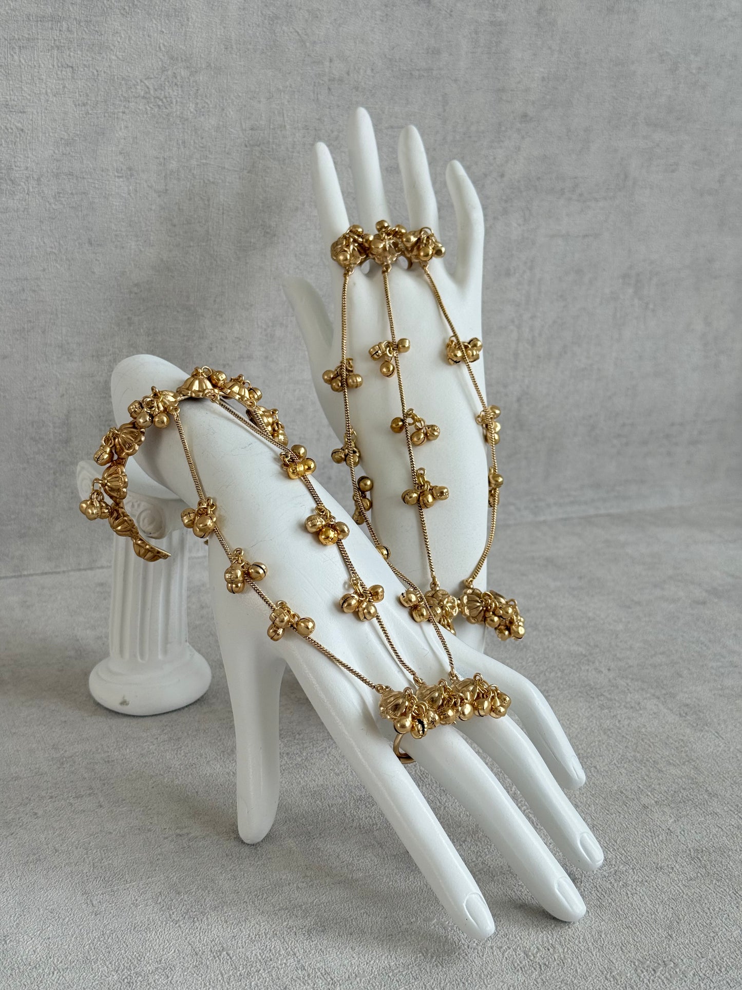 Ayura Designs Hejal Haathphool Set of 2 – Three Finger Style Hand Harness with Ghungroo Detailing & Gold Finish