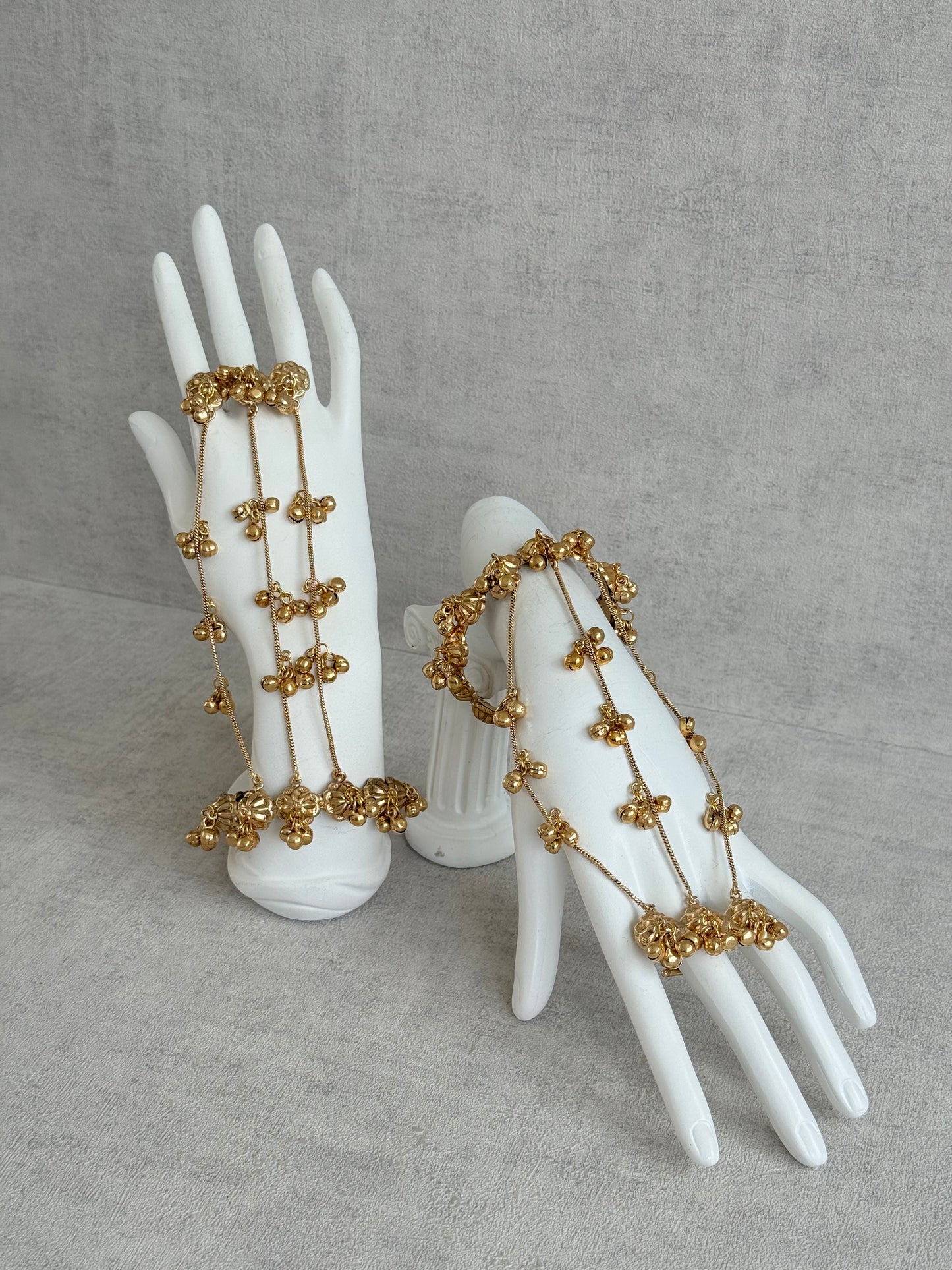 Ayura Designs Hejal Haathphool Set of 2 – Three Finger Style Hand Harness with Ghungroo Detailing & Gold Finish
