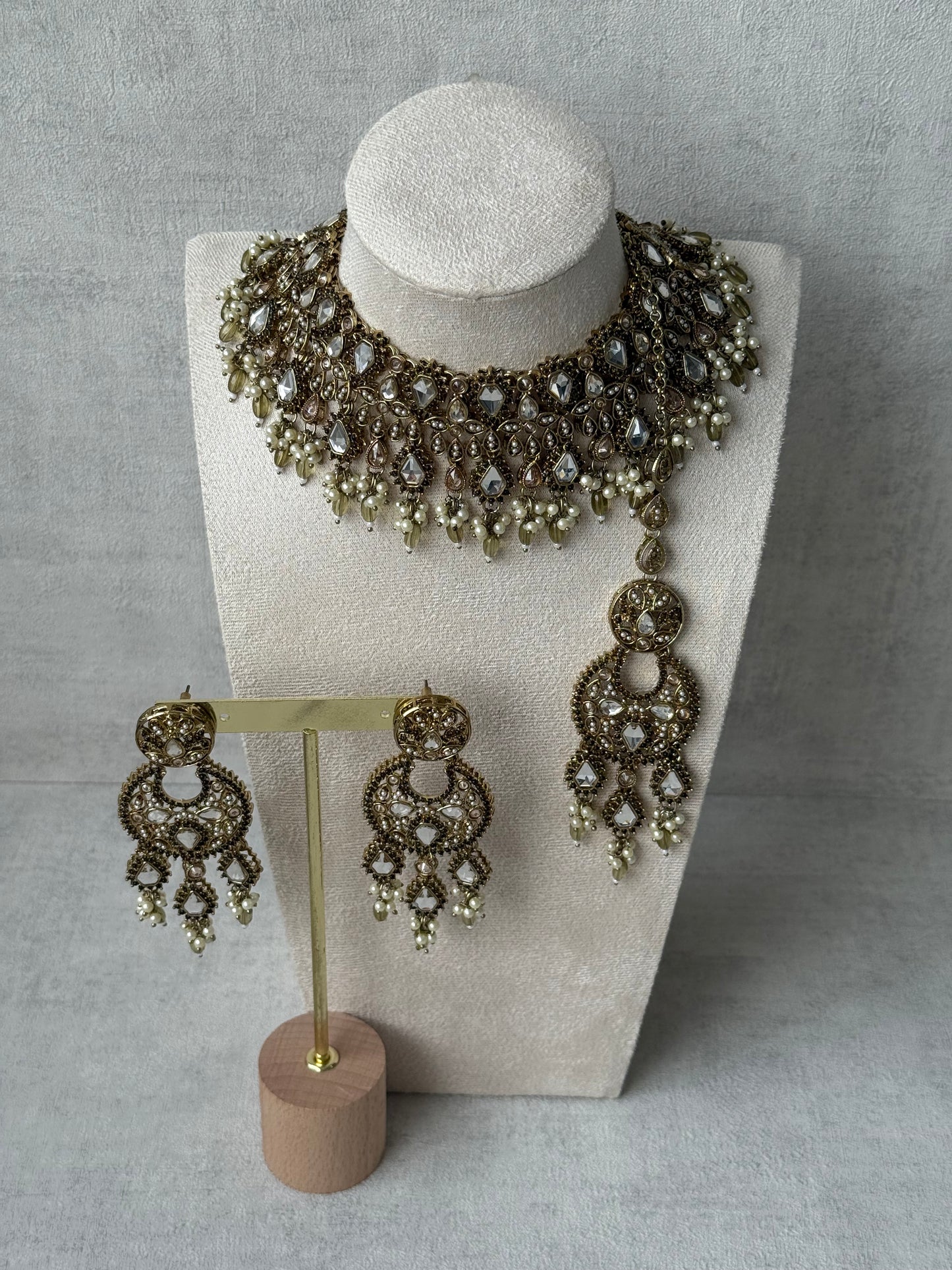 Ayura Designs Nimra Set with Earrings & Tikka – Mirror-Cut Polki, Olive Green Beads & Antique Gold Finish